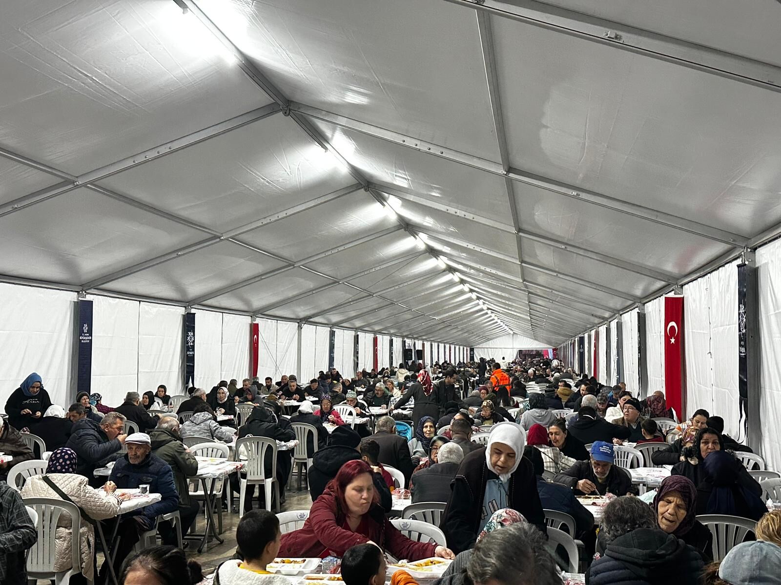 Binlerce Aydınlı Büyükşehir Iftar Sofrasında Buluştu (4)