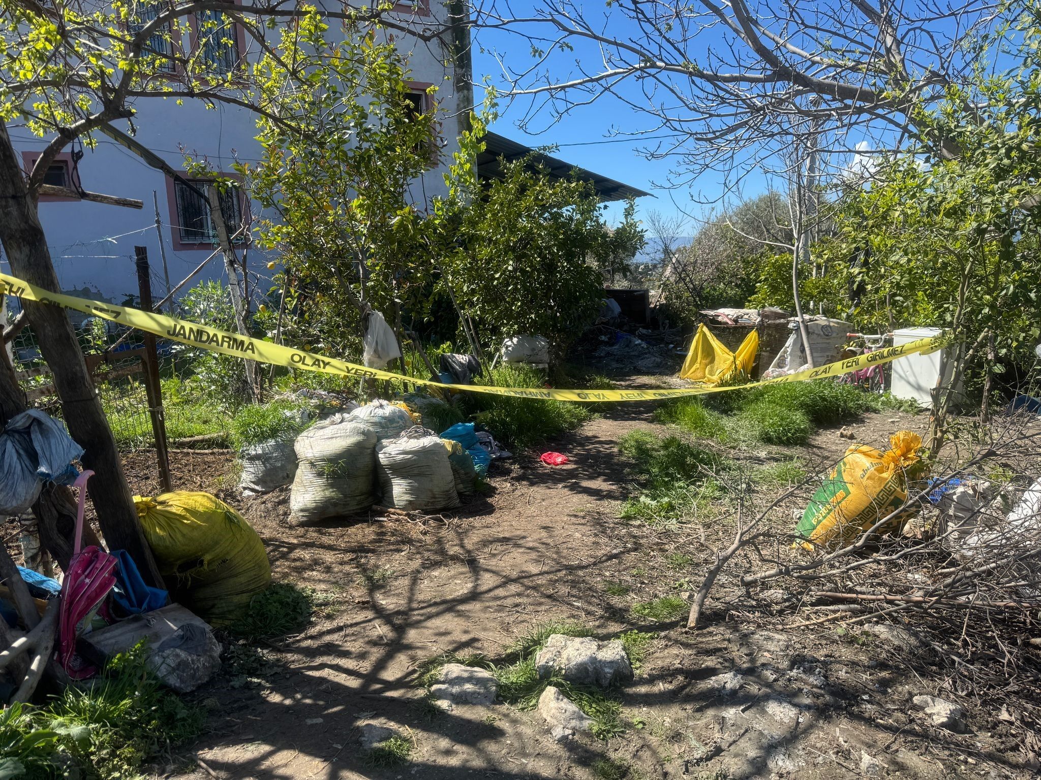 Evden Karı Kocanın Cansız Bedeni Çıktı (4)