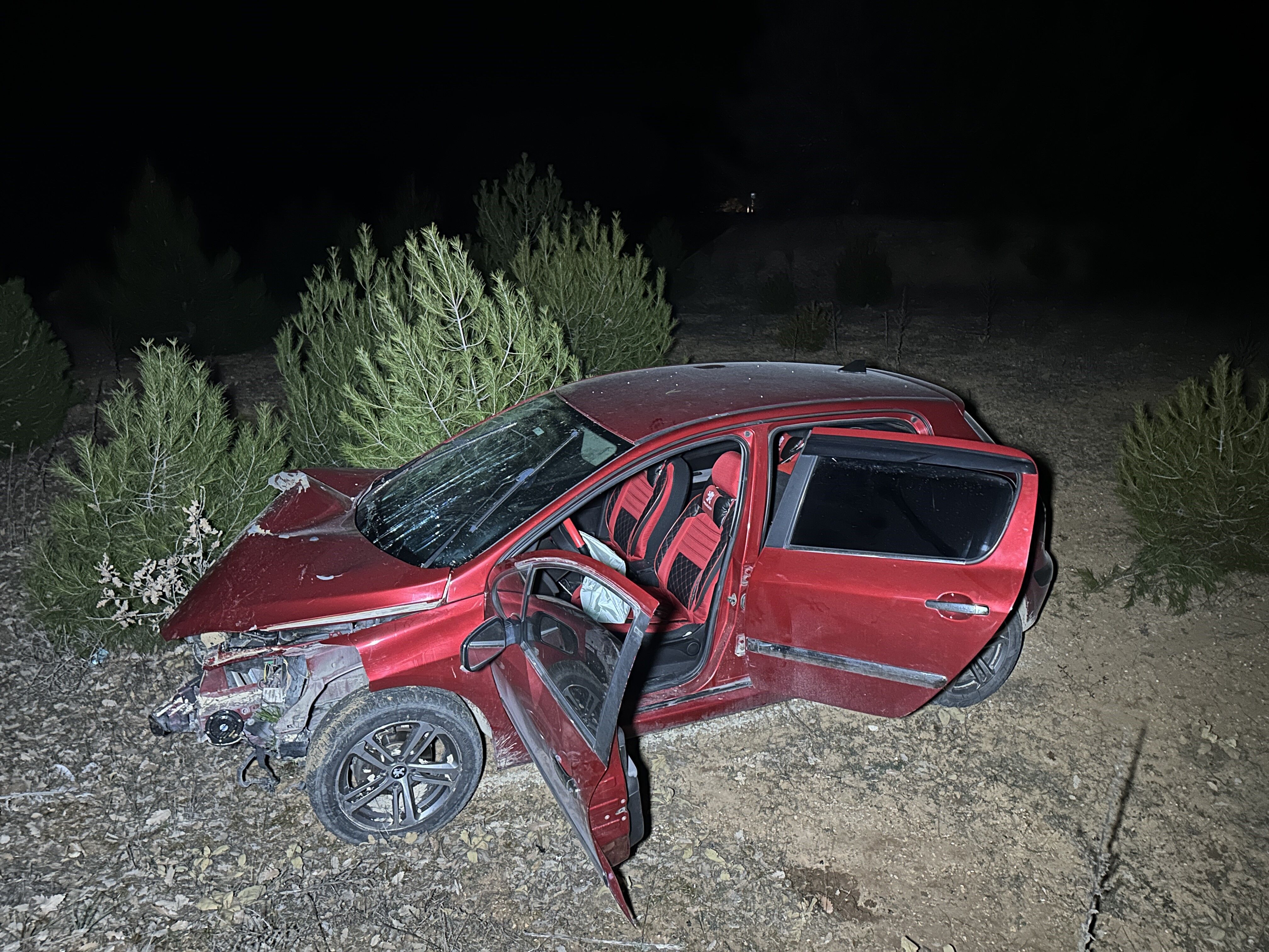 Feci Trafik Kazası.. 2'Si Çocuk 5 Yaralı (3)