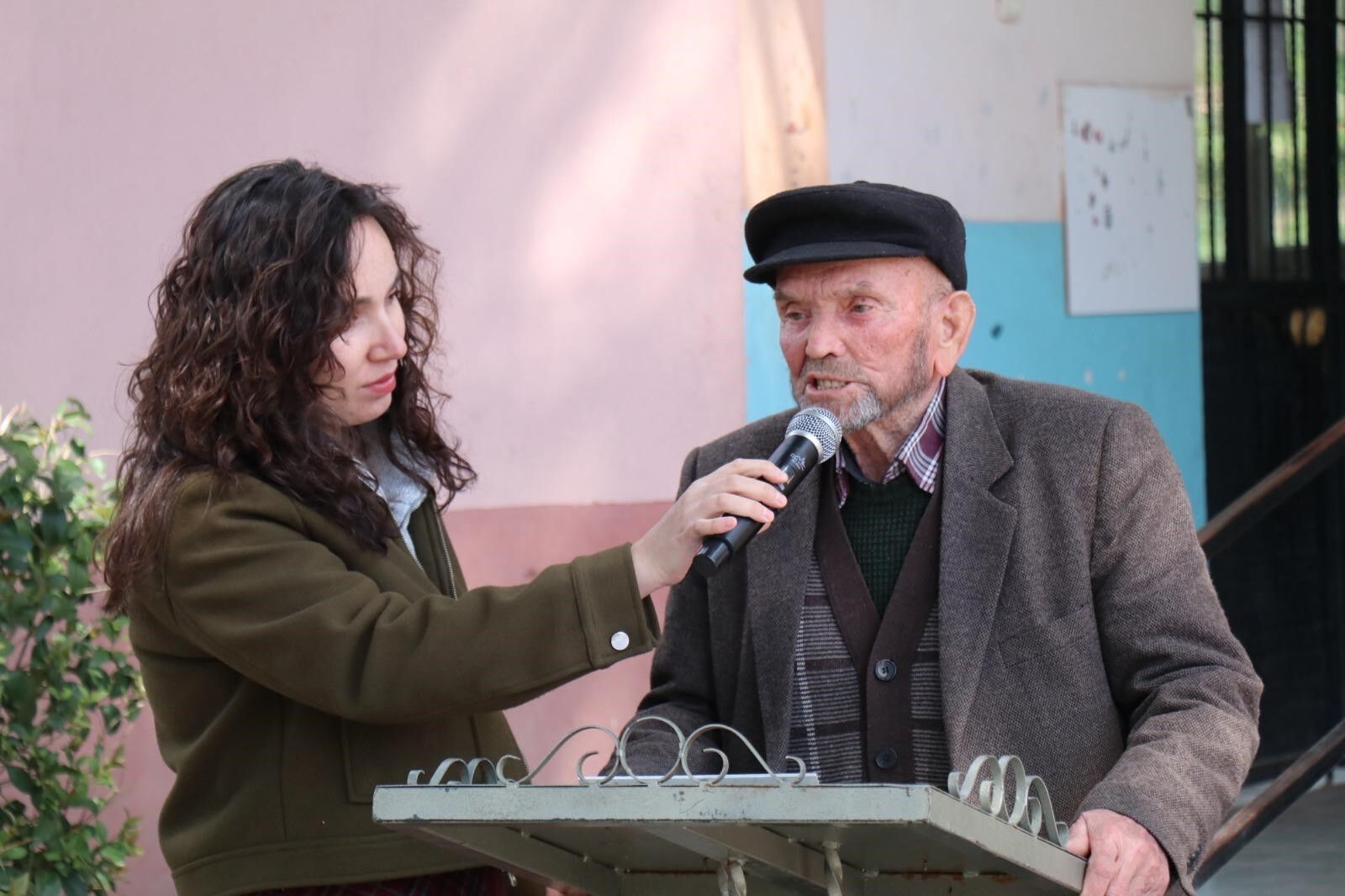 Kahraman Öğretmen Mürşide Akçay Okulunda Gözyaşları Ile Anıldı (5)