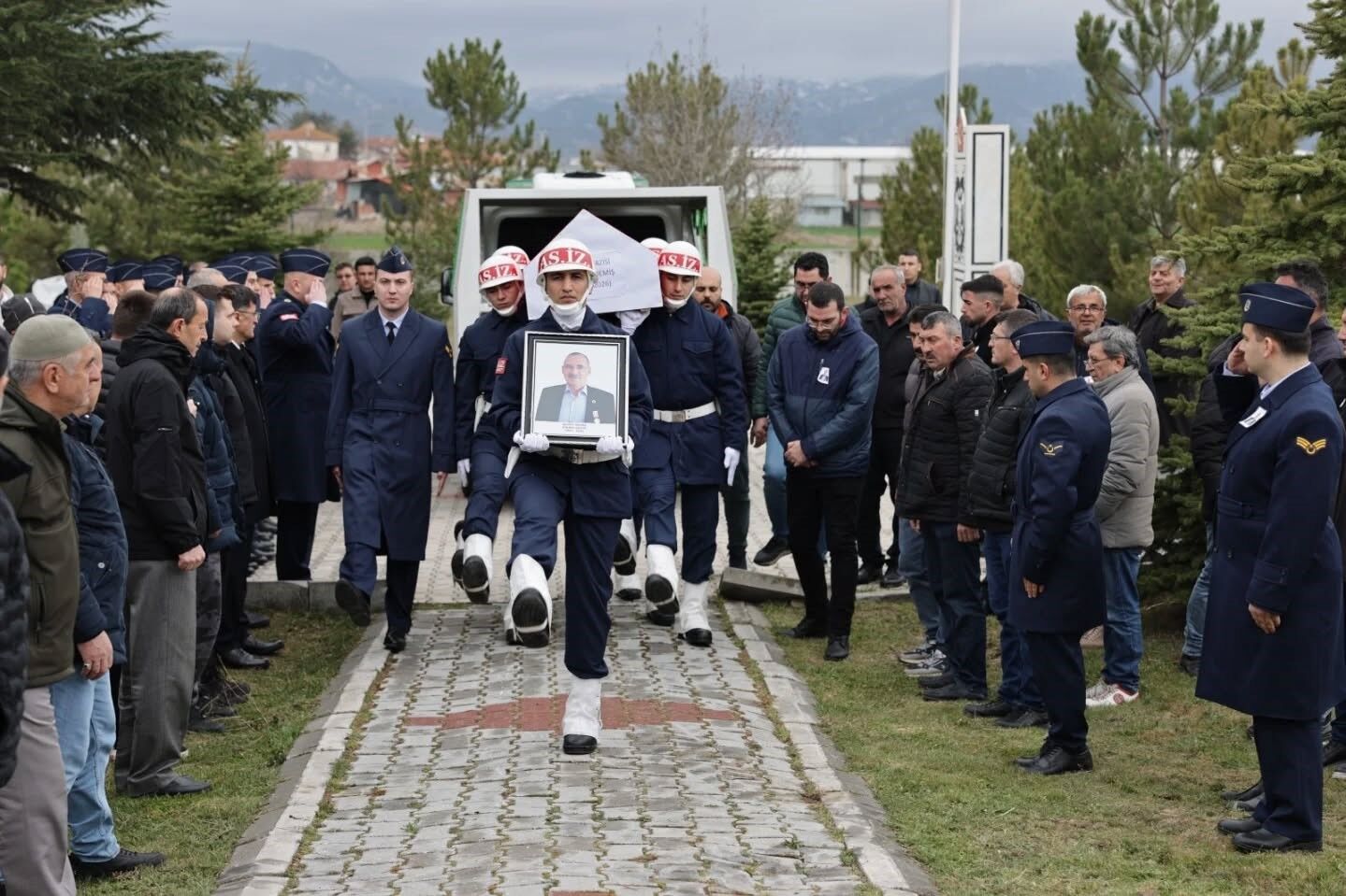 Kıbrıs Gazisi Son Yolculuğuna Uğurlandı (2)