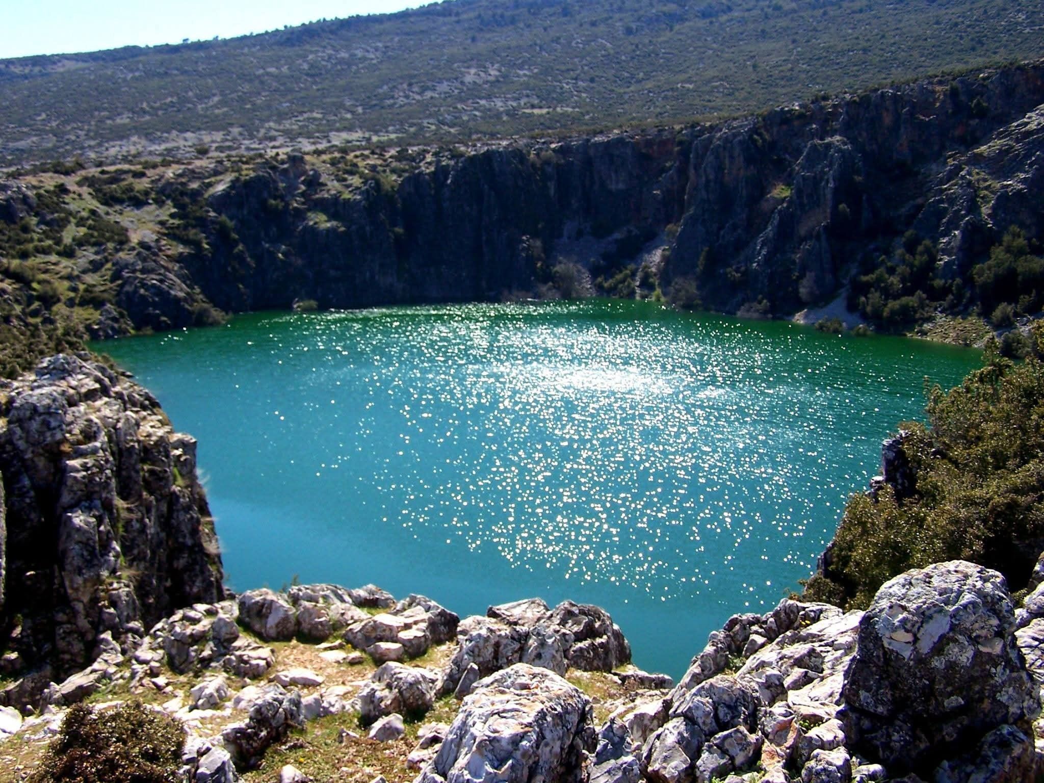 Obruk Suyla Doldu (2)