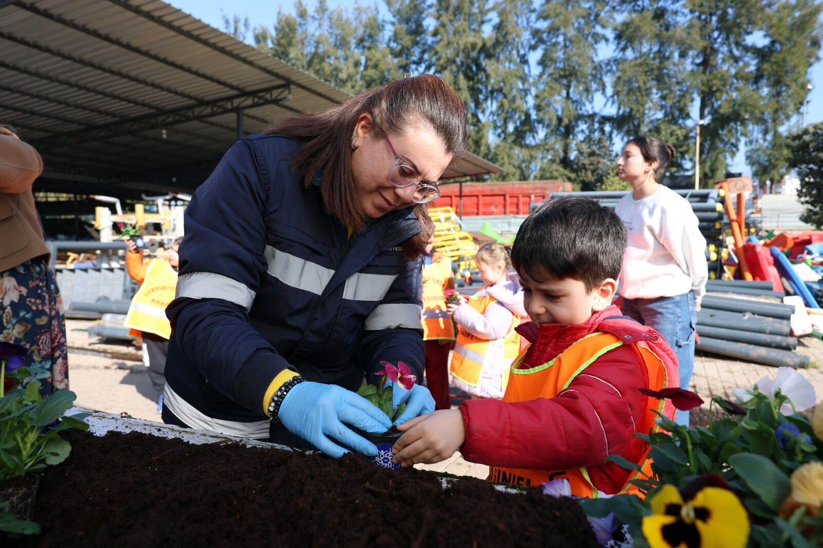 Öğrenciler Başkan Çerçioğlu Ile Doğa Sevgisini Öğreniyor (8)