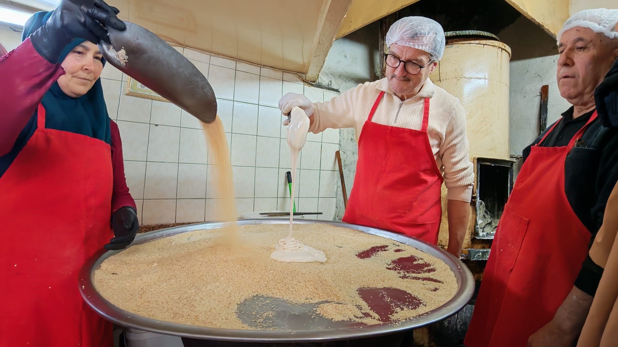 Ramazan Geleneği Susamlı Helva Tezgahlarda (1)