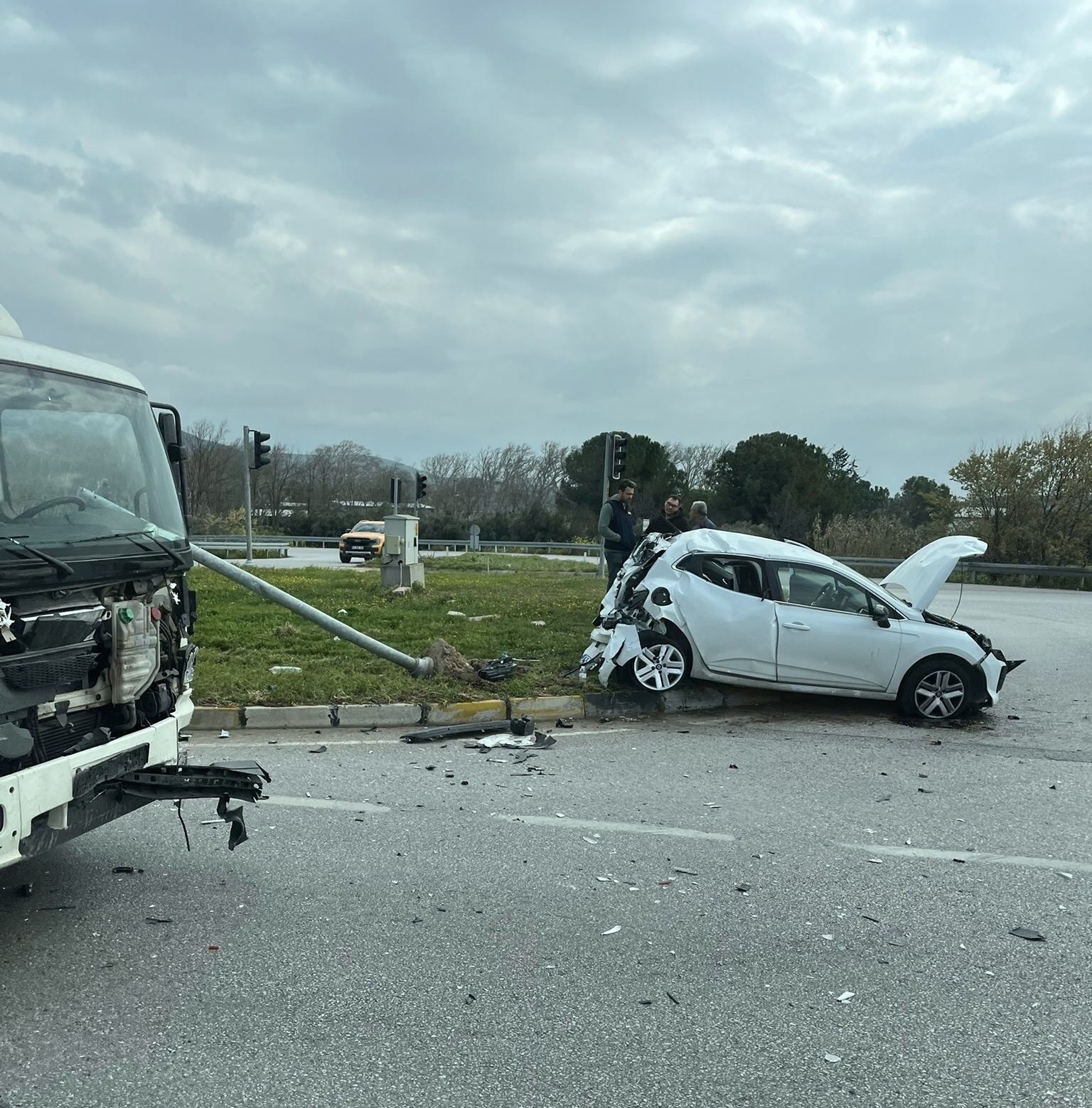 Sanayi Kavşağında Feci Kaza (2)