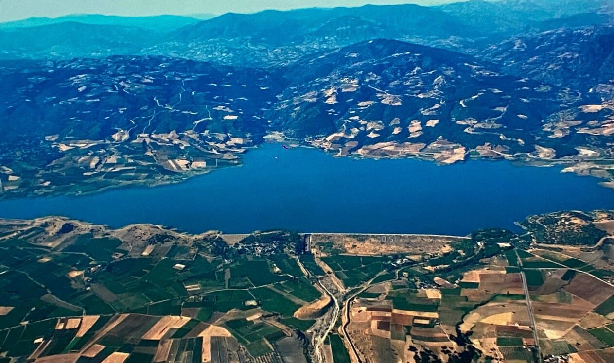 Toprak Suya Doydu, Dereler Akmaya Başladı (2)