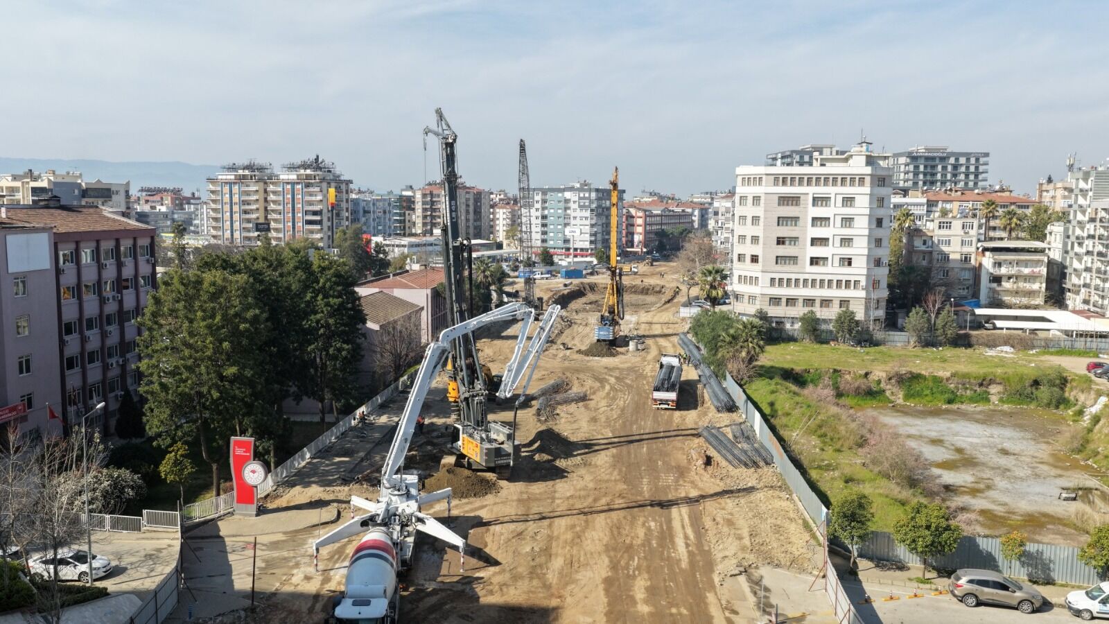 Topuklu Efe Söz Vermişti, Yeni Dörtyol Köprülü Kavşağı’nda Çalışmalar Hızla Devam Ediyor (2)