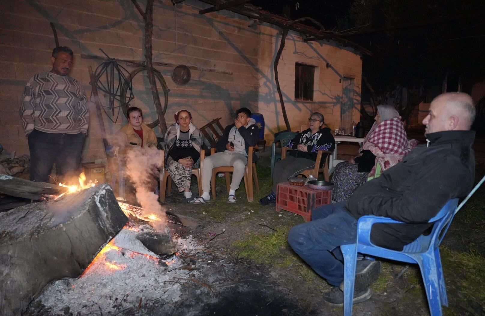 Vatandaş Geceyi Sokakta Geçirdi (3)