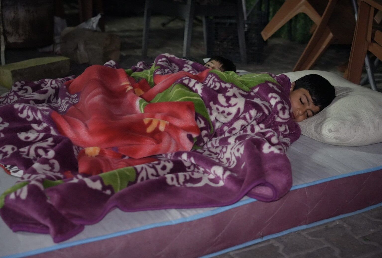 Vatandaş Geceyi Sokakta Geçirdi (4)