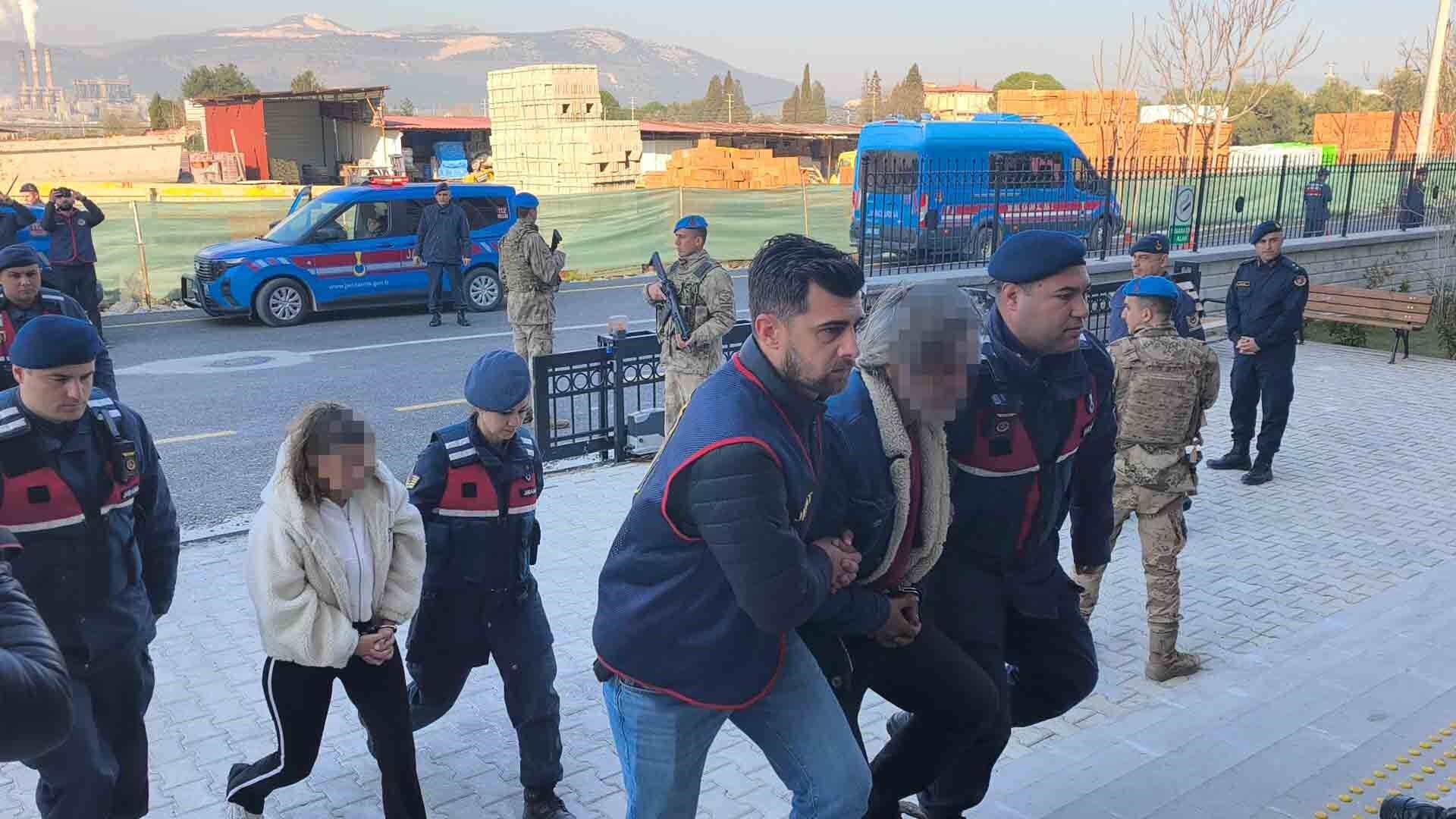 Yaşlı Çiftin Ölümüyle Ilgili 4 Kişi Tutuklandı (6)