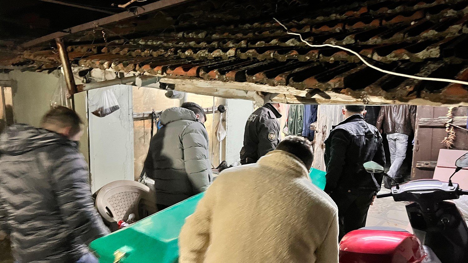 53 Yaşındaki Bir Kişi, Yalnız Yaşadığı Evinde Ölü Olarak Bulundu (3)