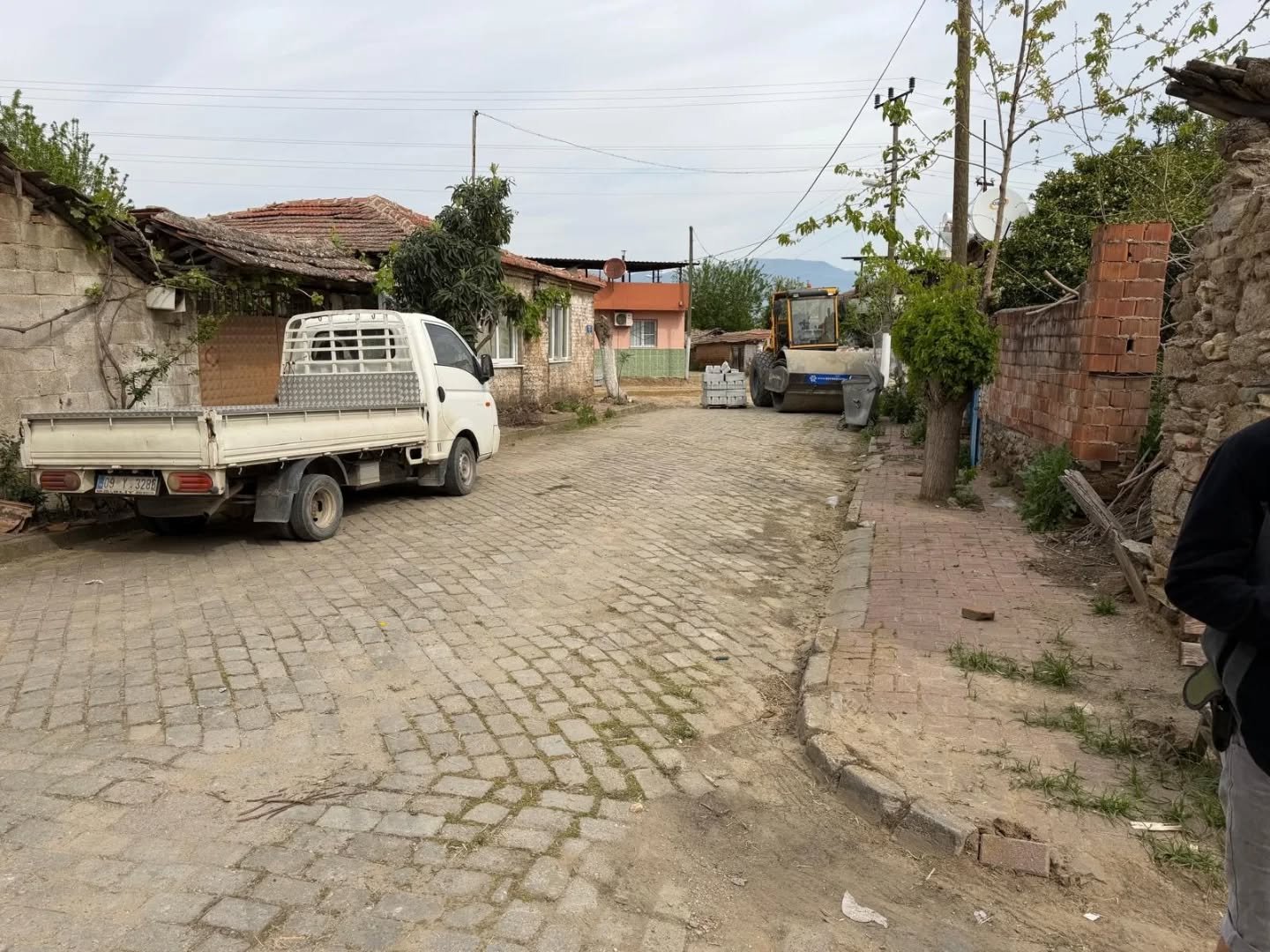 662548240 18065513696678324 8850785558803672317 N