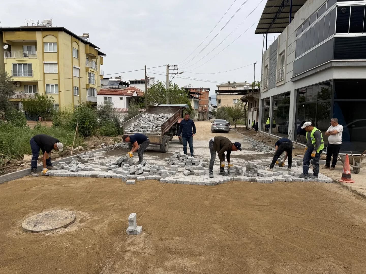 669861636 18065513576678324 5853048534126782124 N