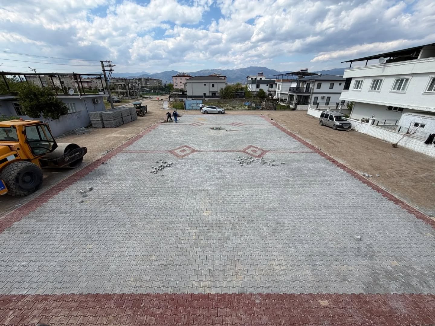 671103697 18065513744678324 5789535354697640723 N