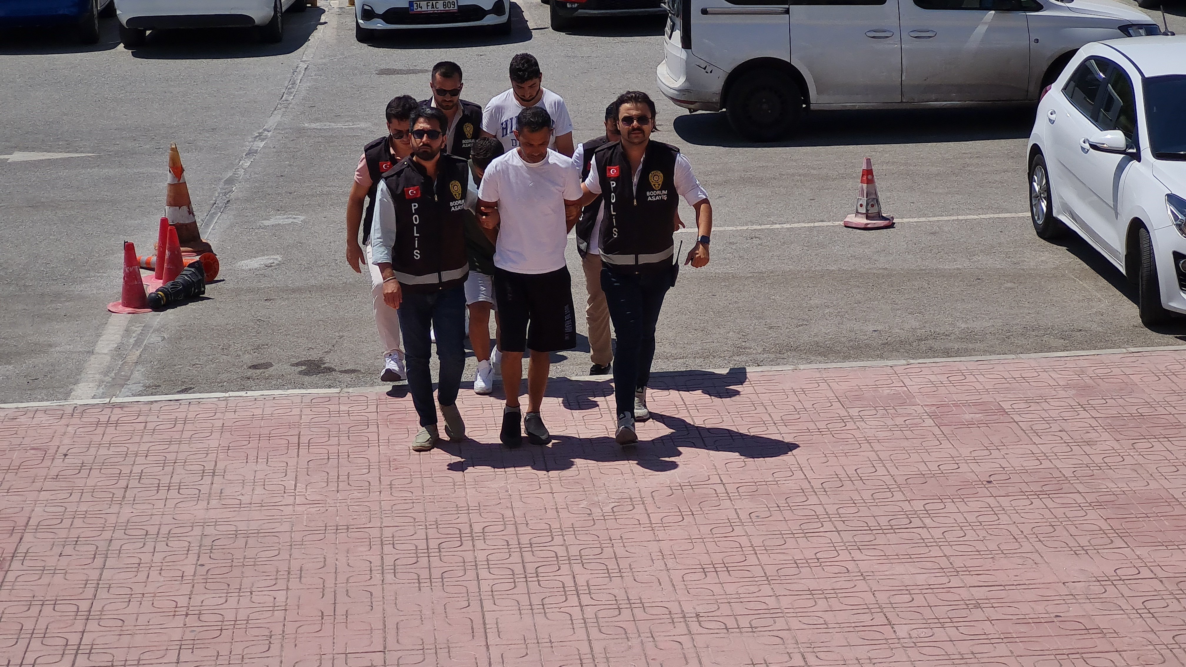 Ağırlaştırılmış Müebbet Hapis Cezasına Çarptırıldı (2)