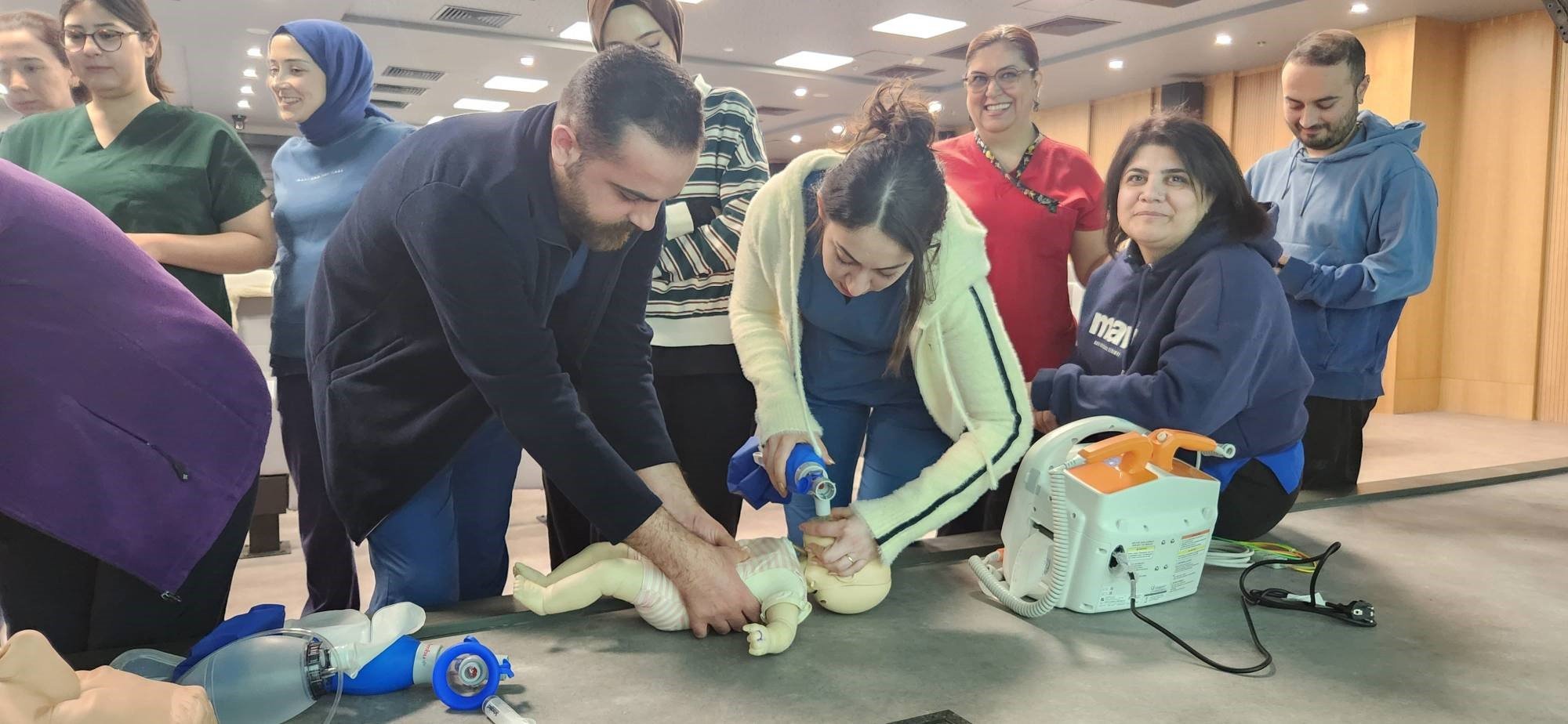 Aydın Şehir Hastanesi'nde Çocuk Acil Ekiplerine Kritik Eğitim (3)