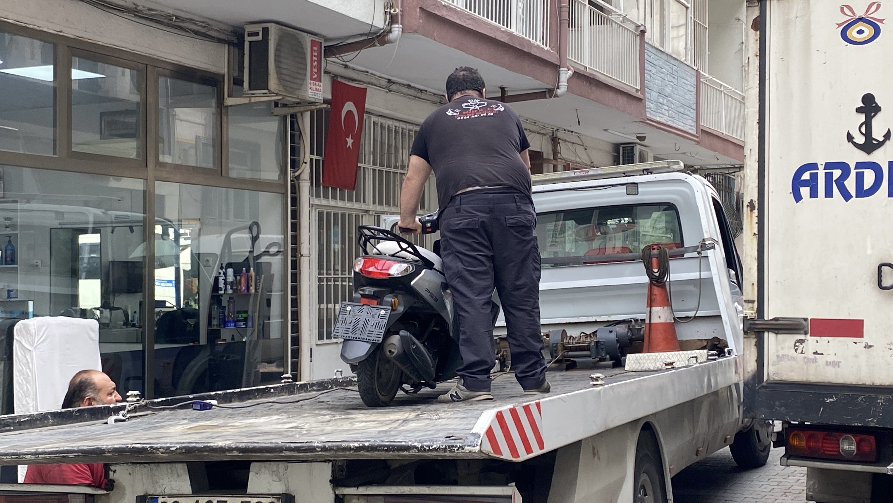 Aydın’da Bunu Yaptı, 500 Bin Lirası Gitti (3)