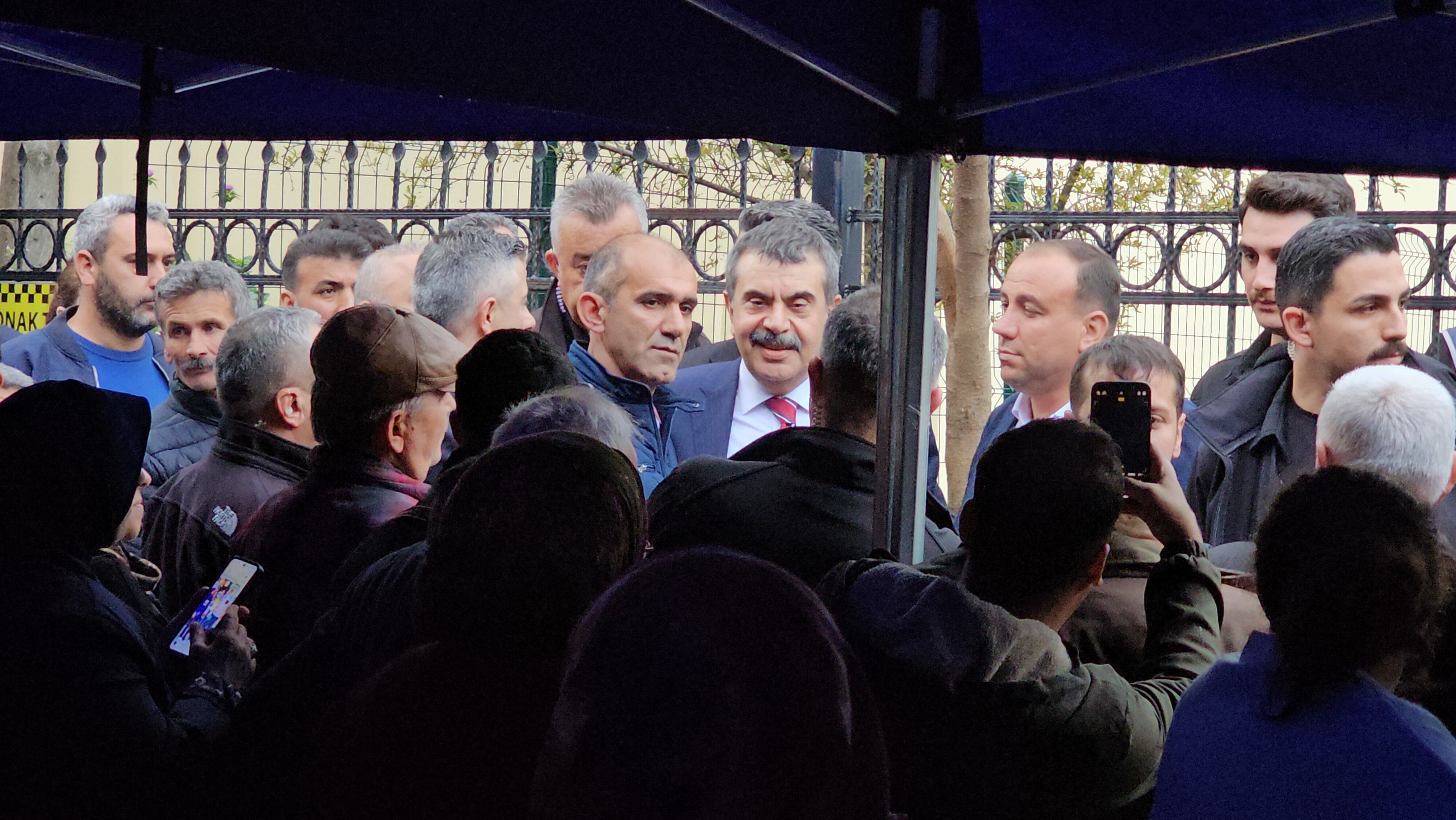 Bakan Tekin, Nazilli'de Erzurumlular Derneği’nin Açılışına Katıldı (7)