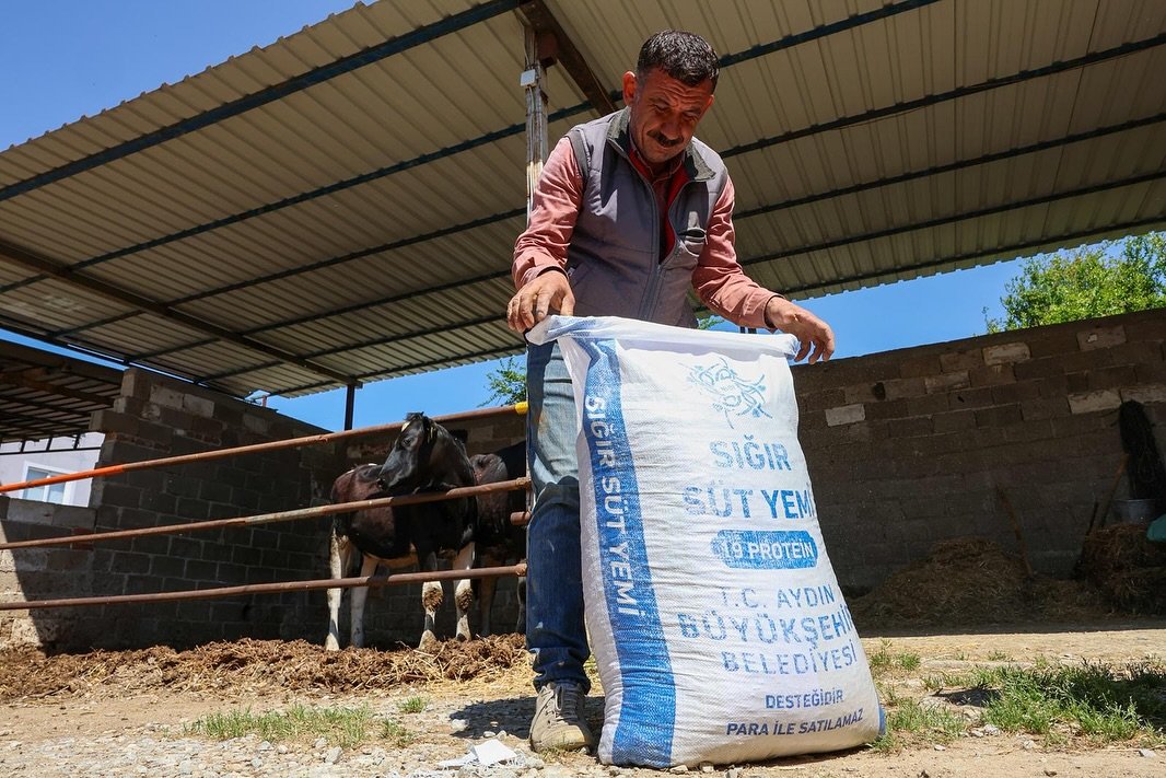 Başkan Çerçioğlu’ndan Germencik’te Üreticilere Yem Desteği (4)