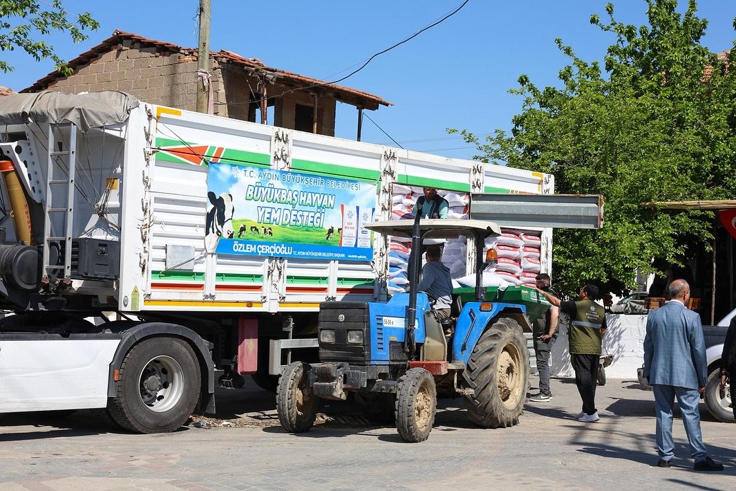 Başkan Çerçioğlu’ndan Germencik’te Üreticilere Yem Desteği (5)