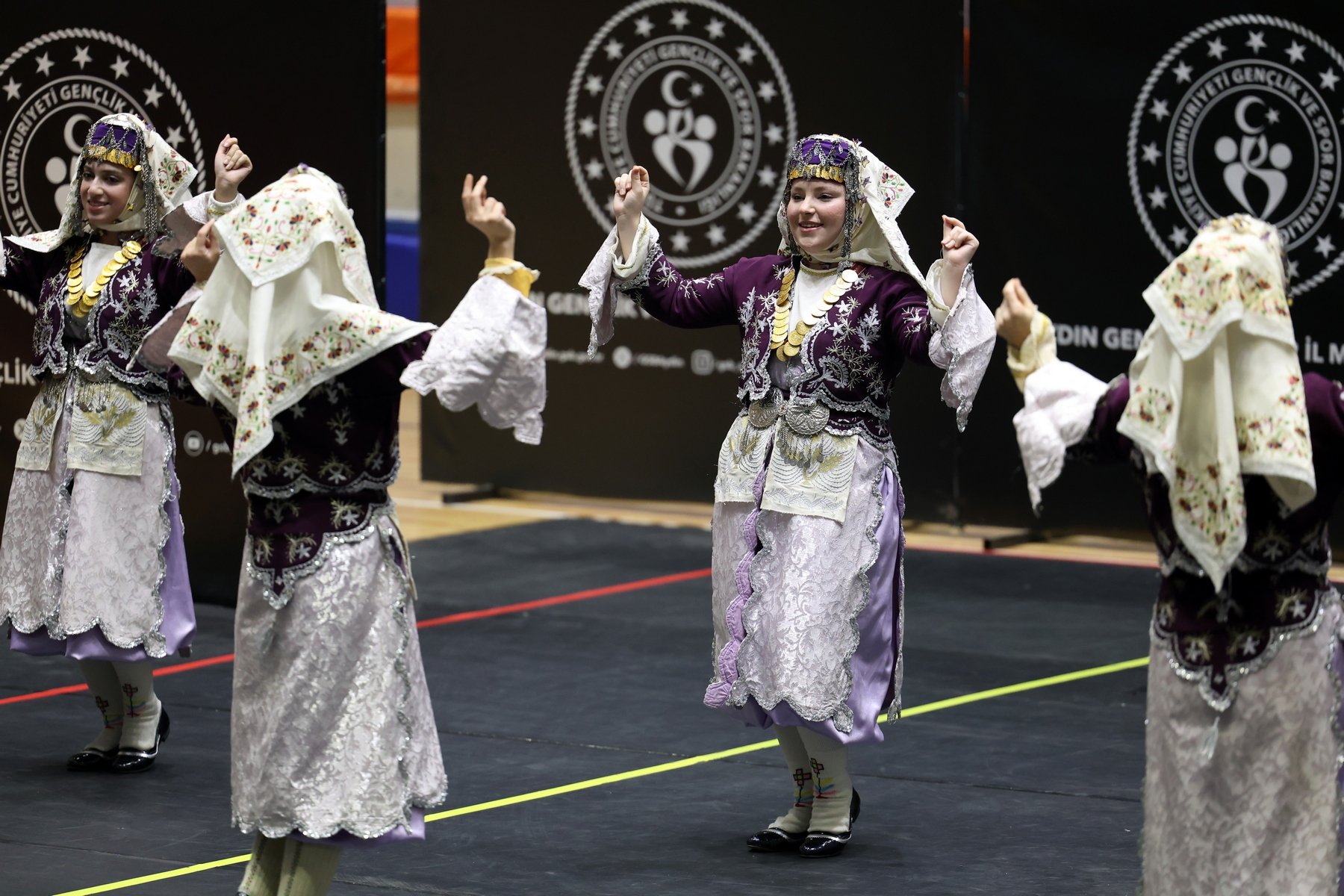 Başkan Çerçioğlu’nun Destekleriyle Aydın Büyükşehir Belediyespor’dan Halk Oyunlarında Birincilik (5)