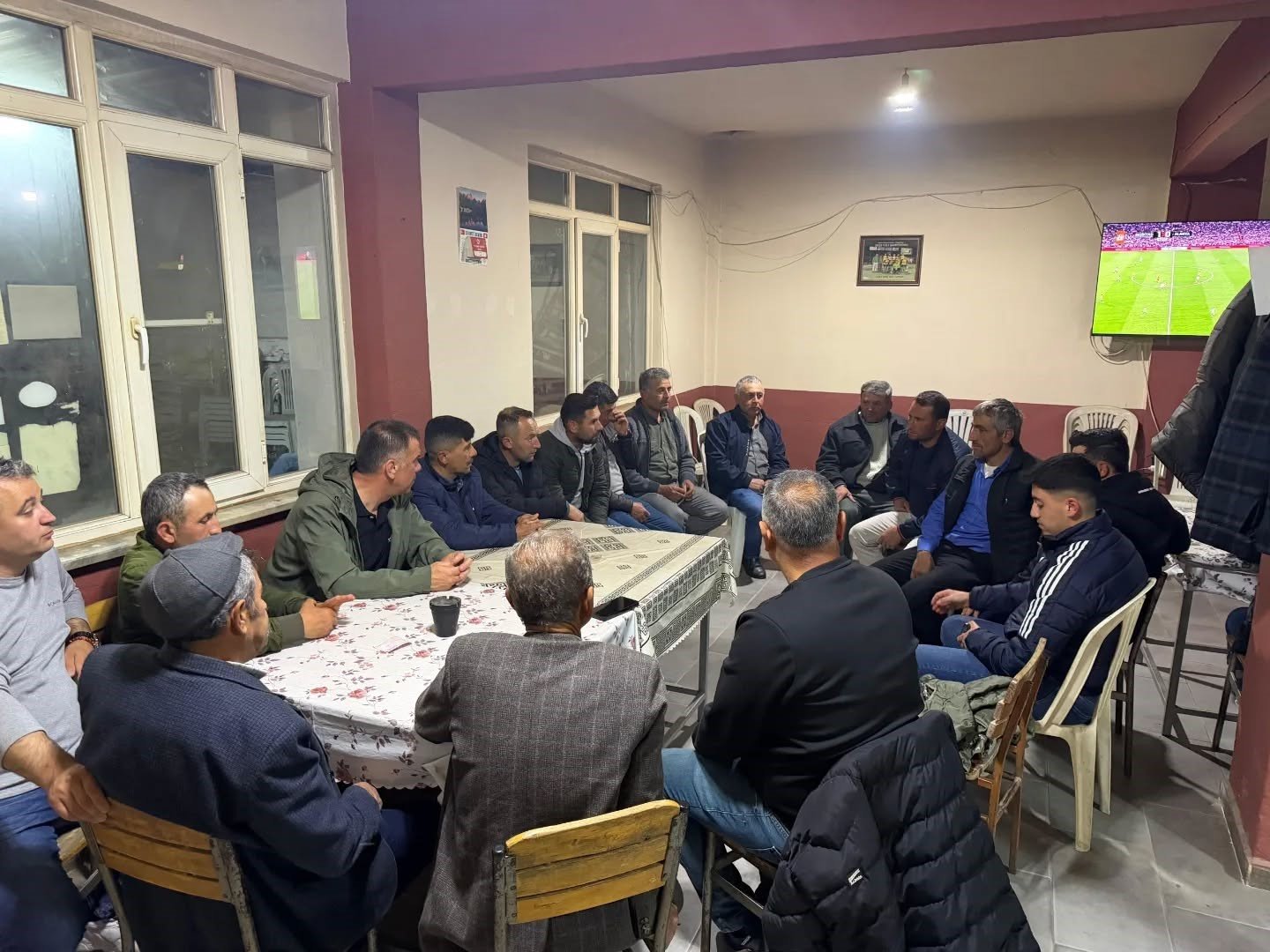 Başkan Ercan Koyunlar Mahallesi’nde Vatandaşlarla Buluştu (5)