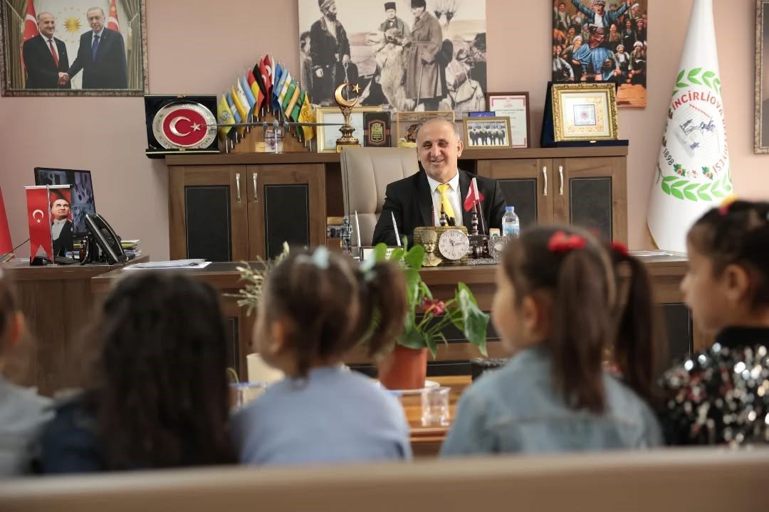 Başkan Kaya Minik Öğrencileri Belediyede Ağırladı (5)