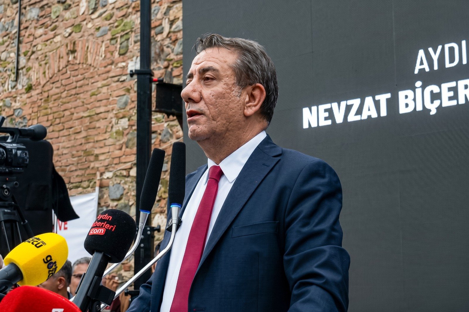 ‘Benzemezler’ Nevzat Biçer’de Bir Araya Geldi (2)