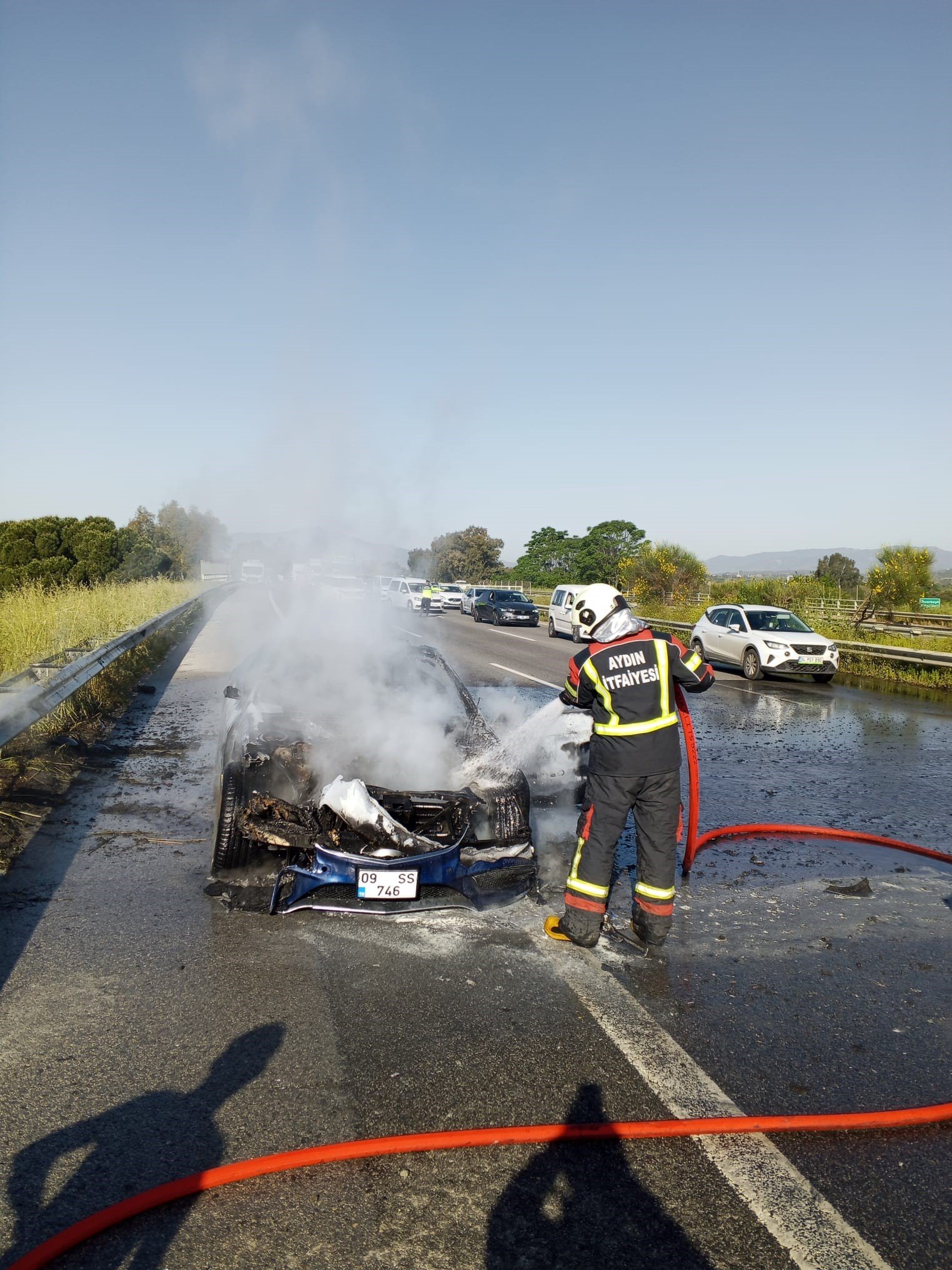 Germencik’te Araç Küle Döndü (1)