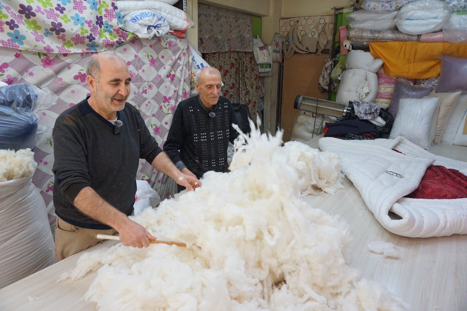 İğne Iplikle Geleceğe Tutunmaya Çalışıyor (1)