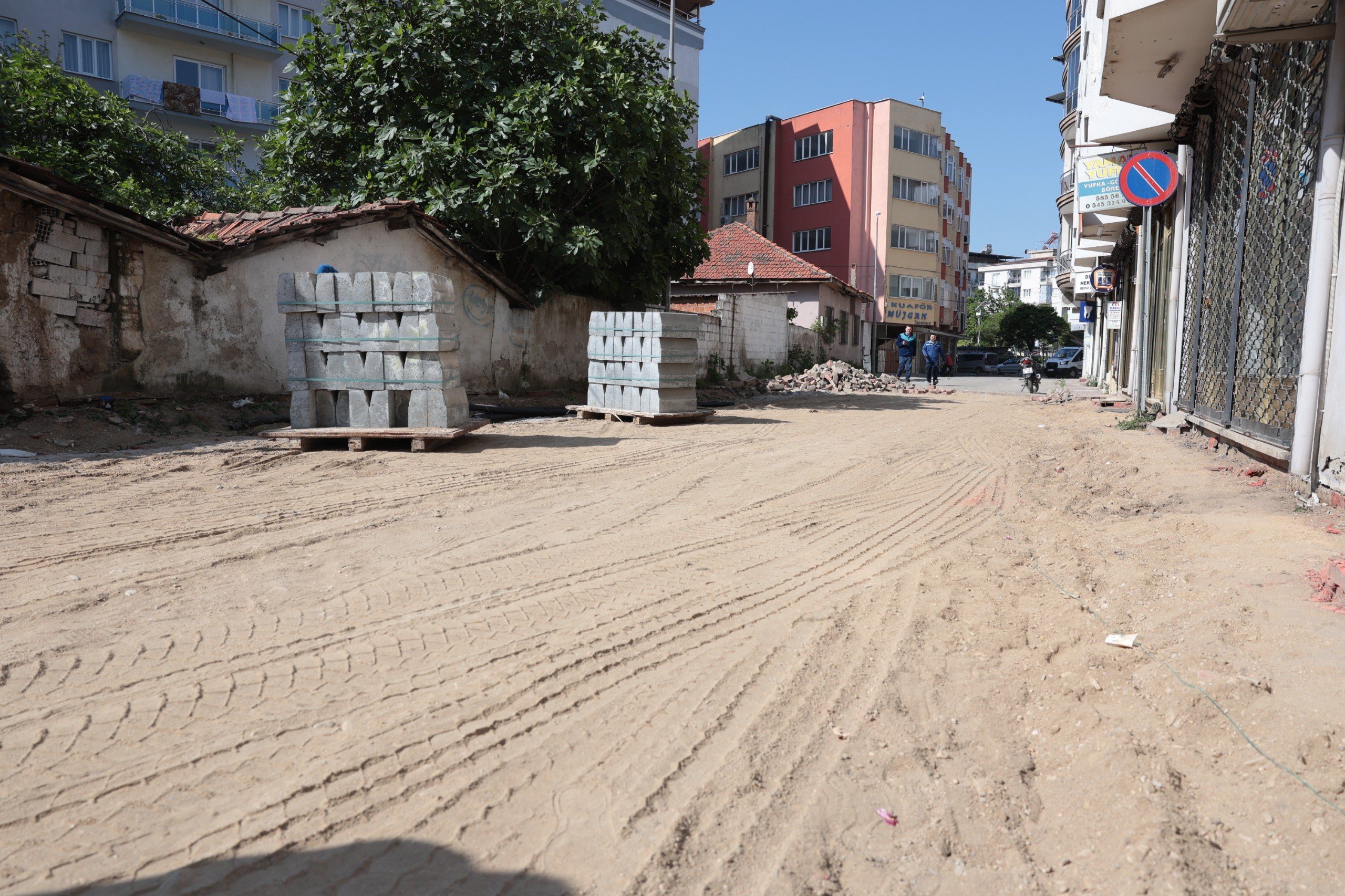 İncirliova'nın Üç Mahallesinde Yollar Yenilenecek (6)