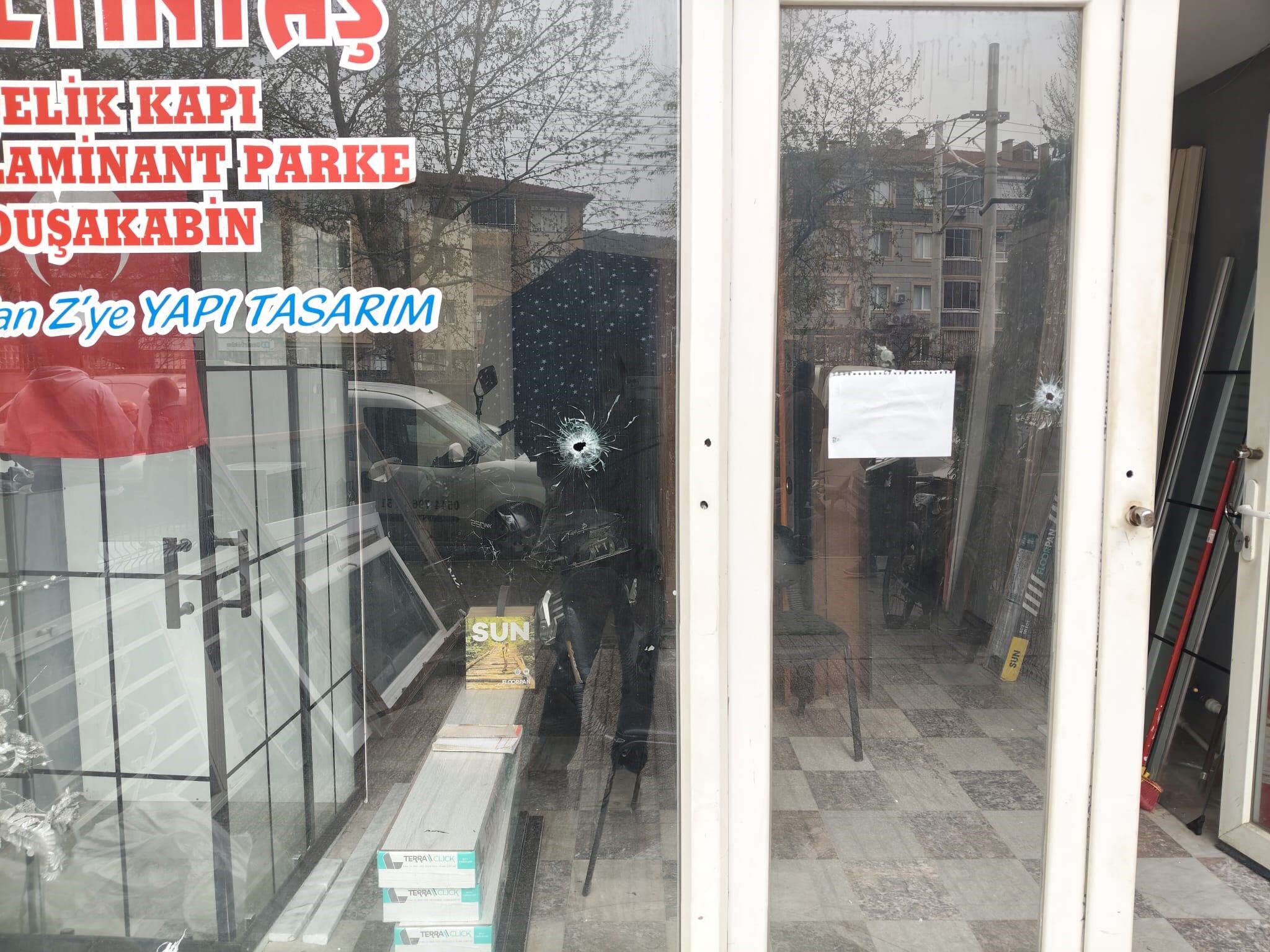 İş Yerine Silahlı Saldırı (2)