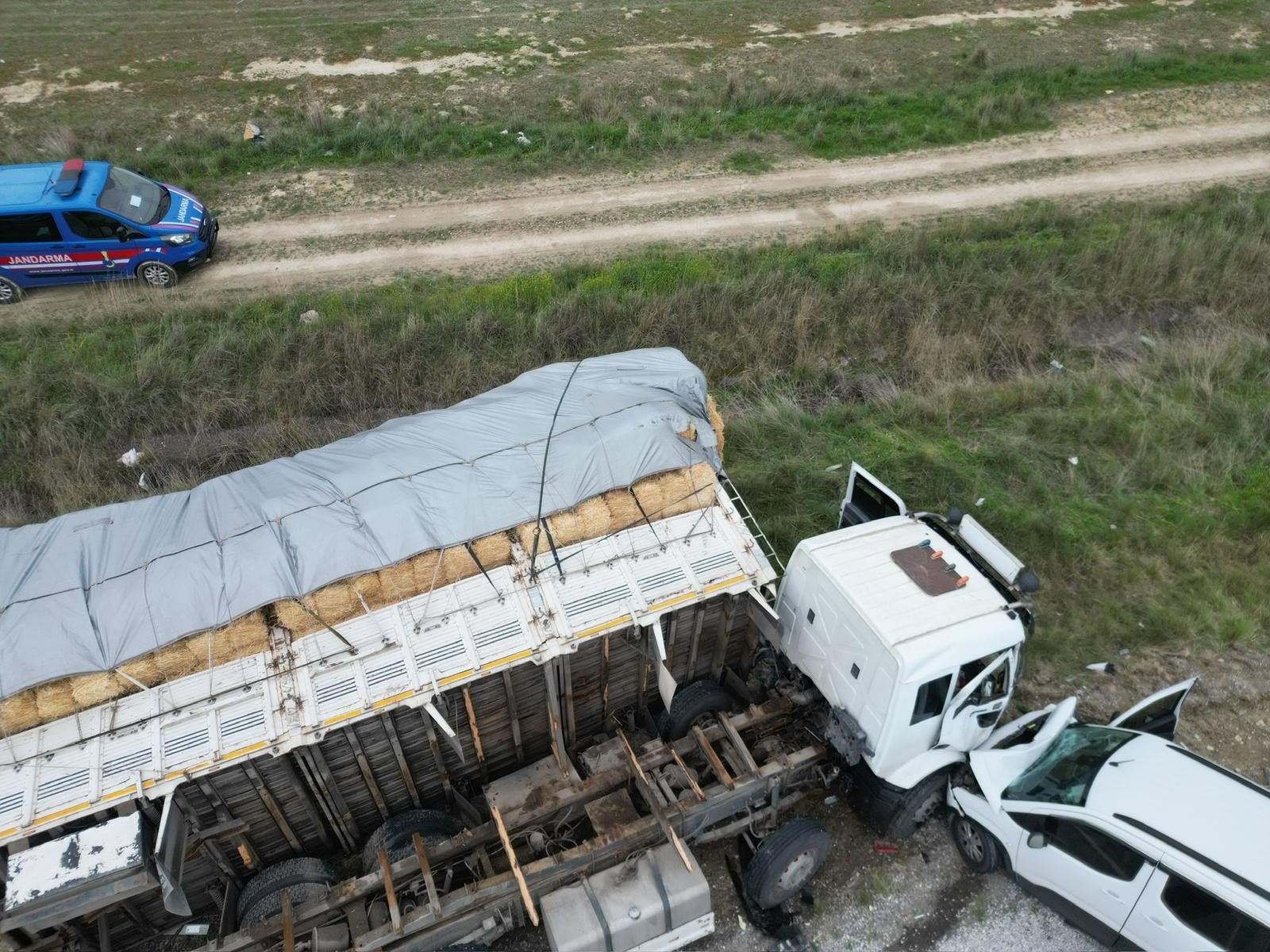 Kamyon Ve Tanker Kazaya Karıştı (4)