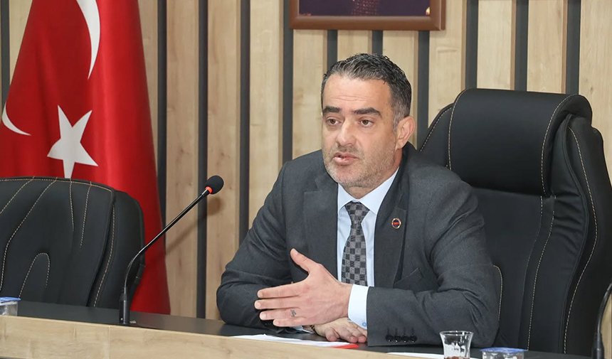 Koçarlı Belediye Başkanı Özgür Arıcı’dan tutarsızlığın zirvesi