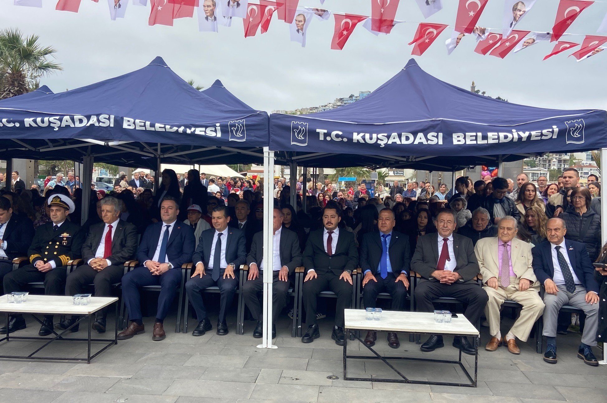Kuşadası Ticaret Odası Yönetimi 23 Nisan Coşkusuna Ortak Oldu (3)