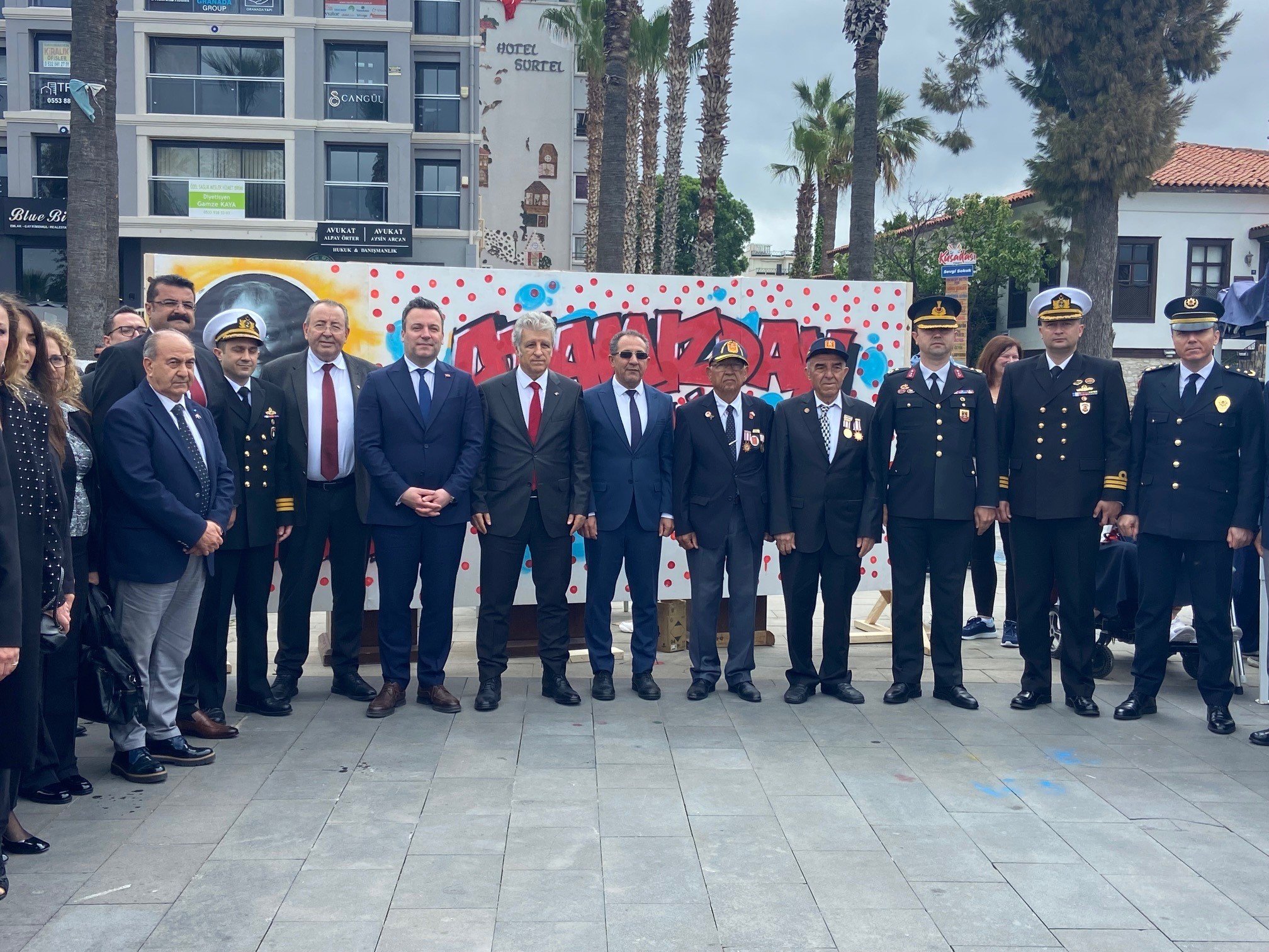 Kuşadası Ticaret Odası Yönetimi 23 Nisan Coşkusuna Ortak Oldu (6)