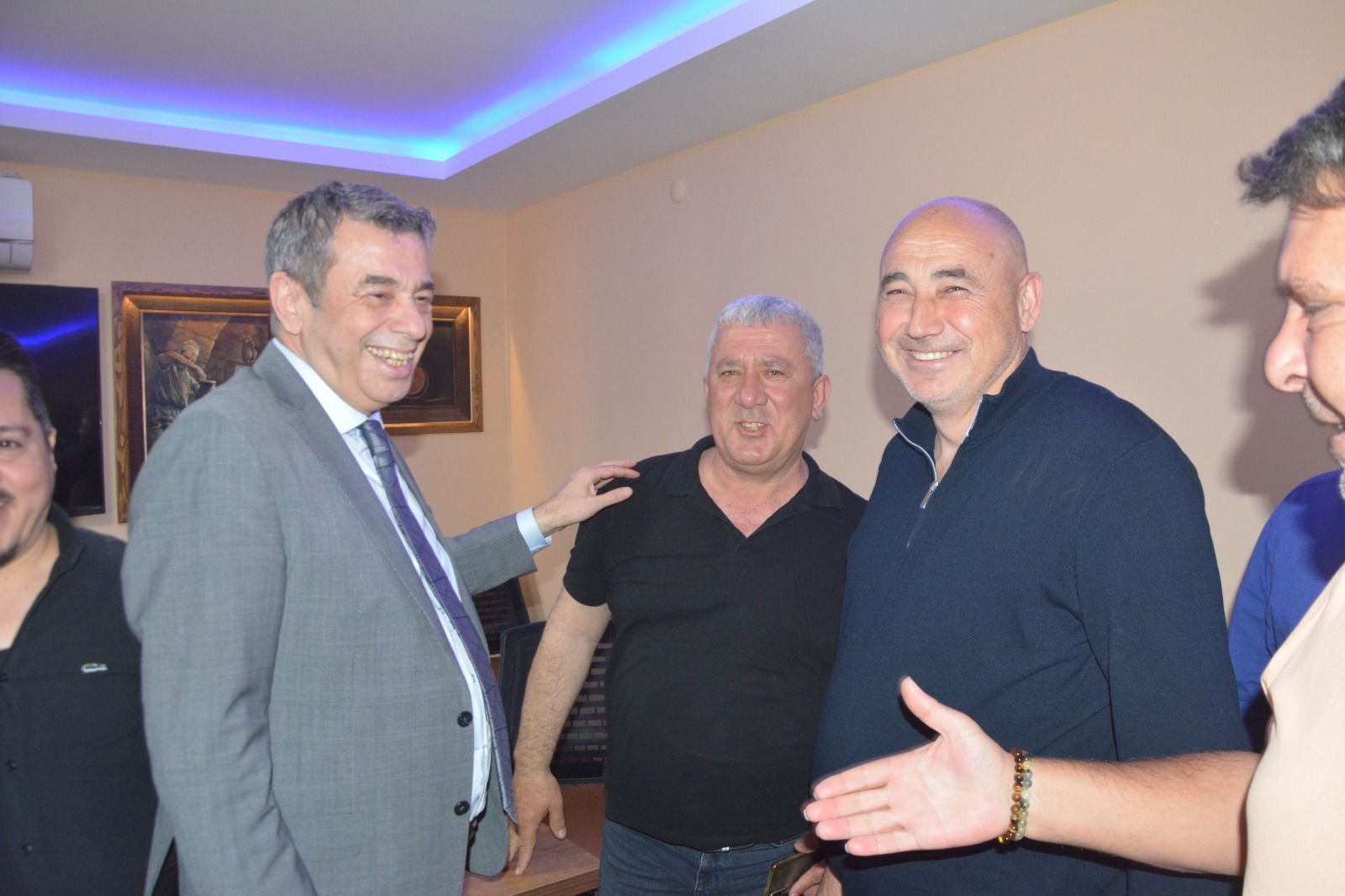 Kuşadası’nda Künkcü Rüzgarı Destek Çığ Gibi Büyüyor (9)