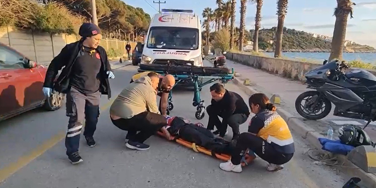 Kuşadası’nda Motosiklet Durağa Daldı, Yaralılar Var (4)