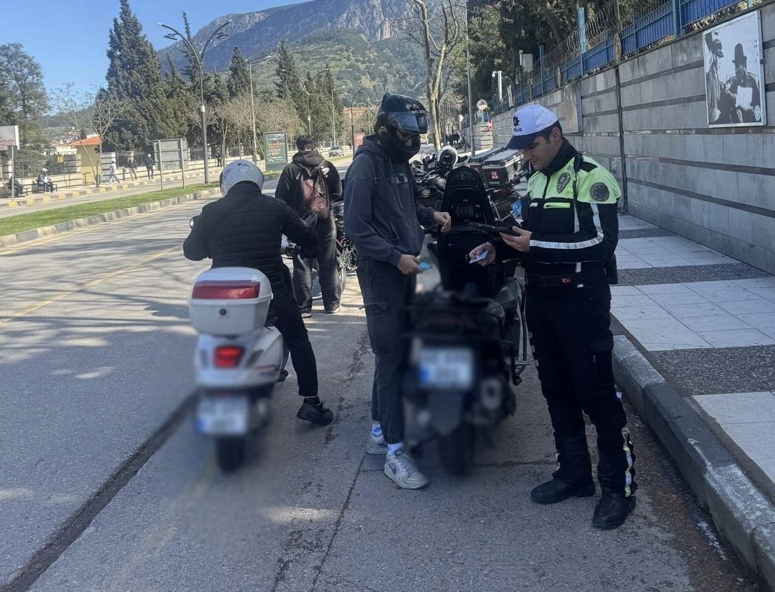 Motosiklet Denetiminde 3 Milyon 800 Bin Tl Ceza Kesildi (3)