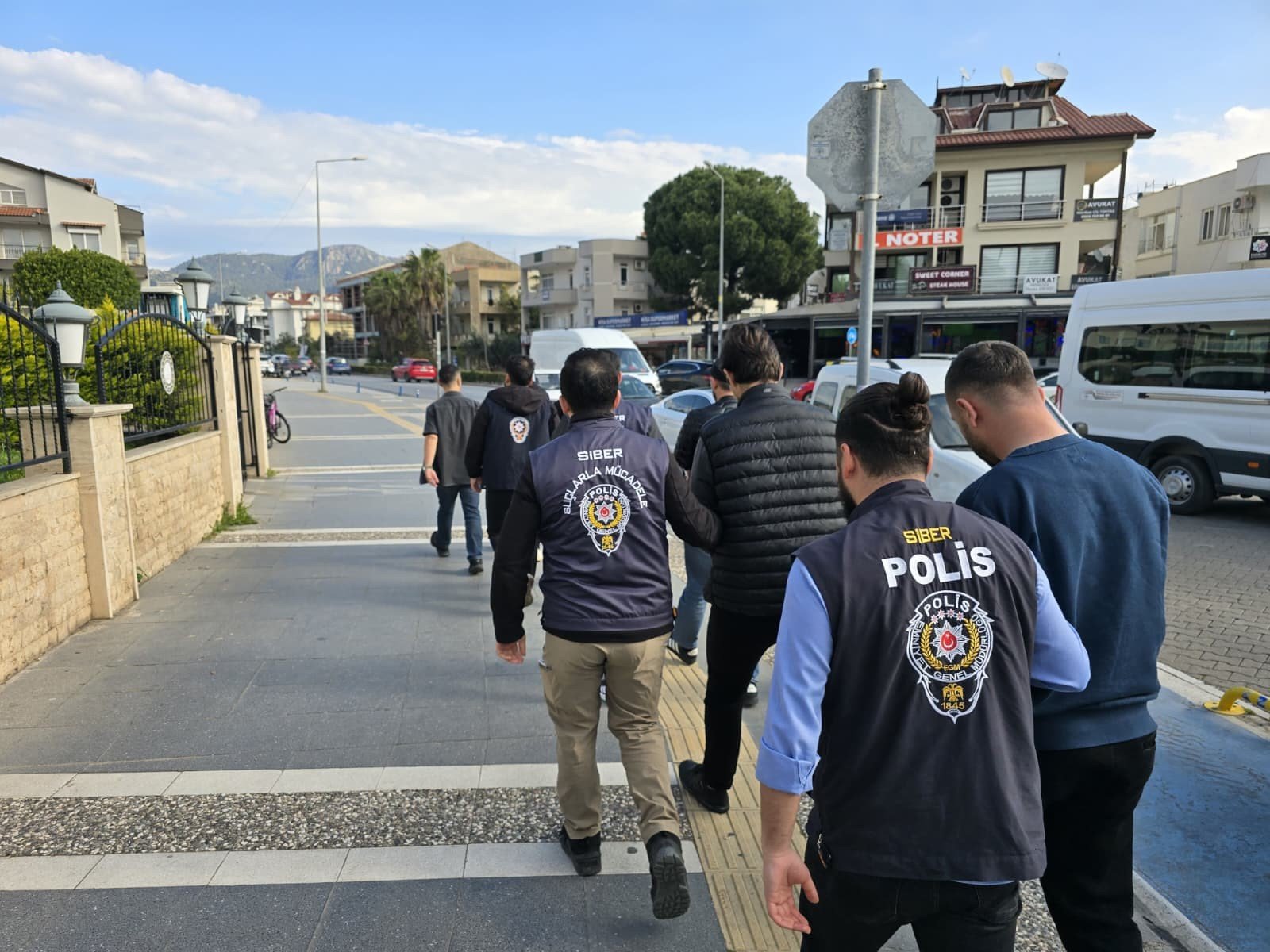 Sahte Bungalov Şebekesi Çökertildi (1)