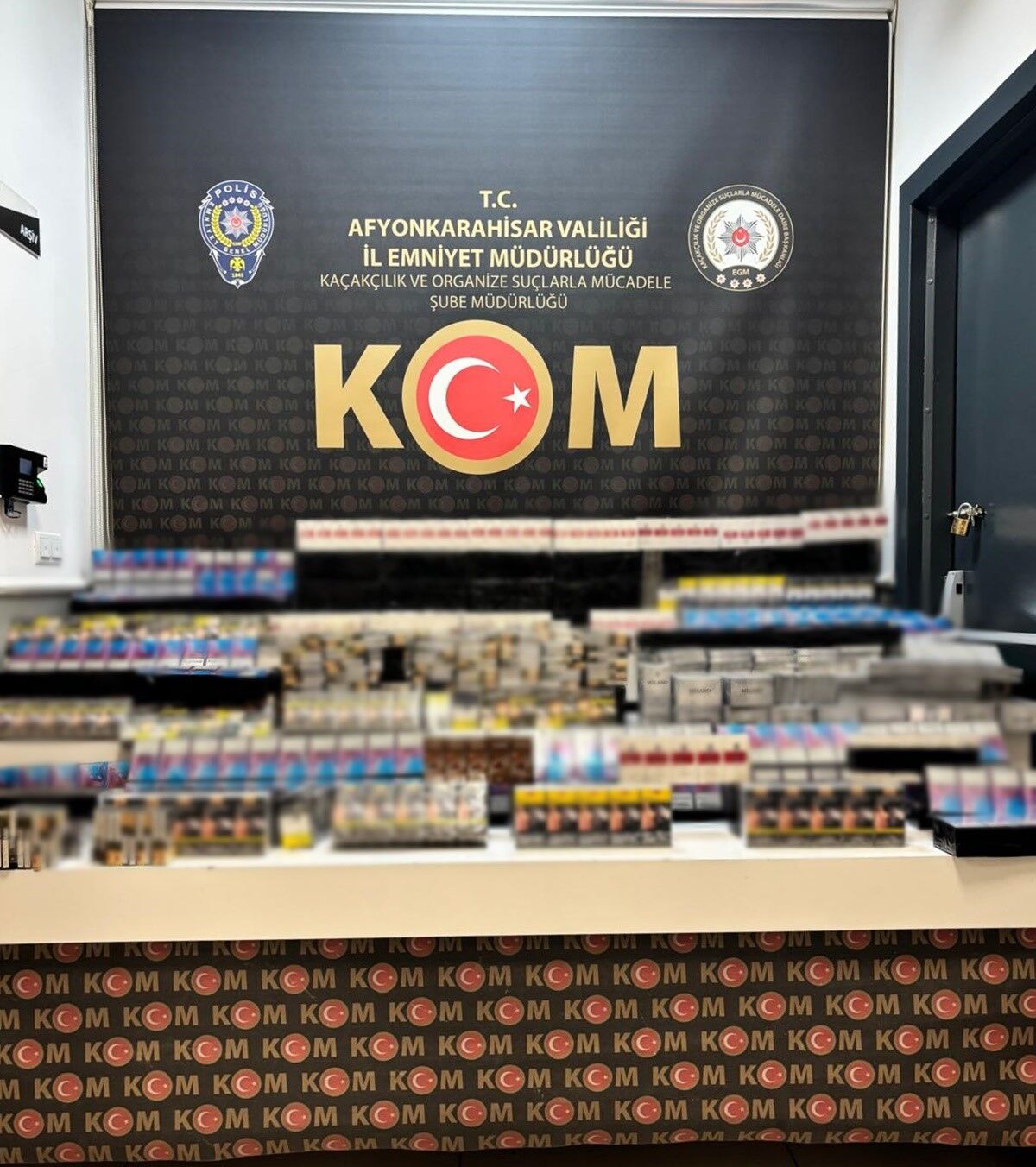 Saman Yüklü Tırlarda Ele Geçirildi (2)