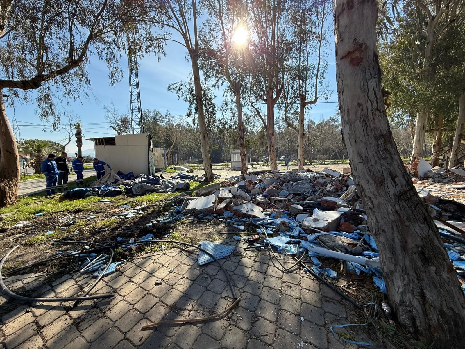 Tahsis Kaldırıldı, Kuşadası Belediyesi Ne Var Ne Yoksa Yıktı (4)