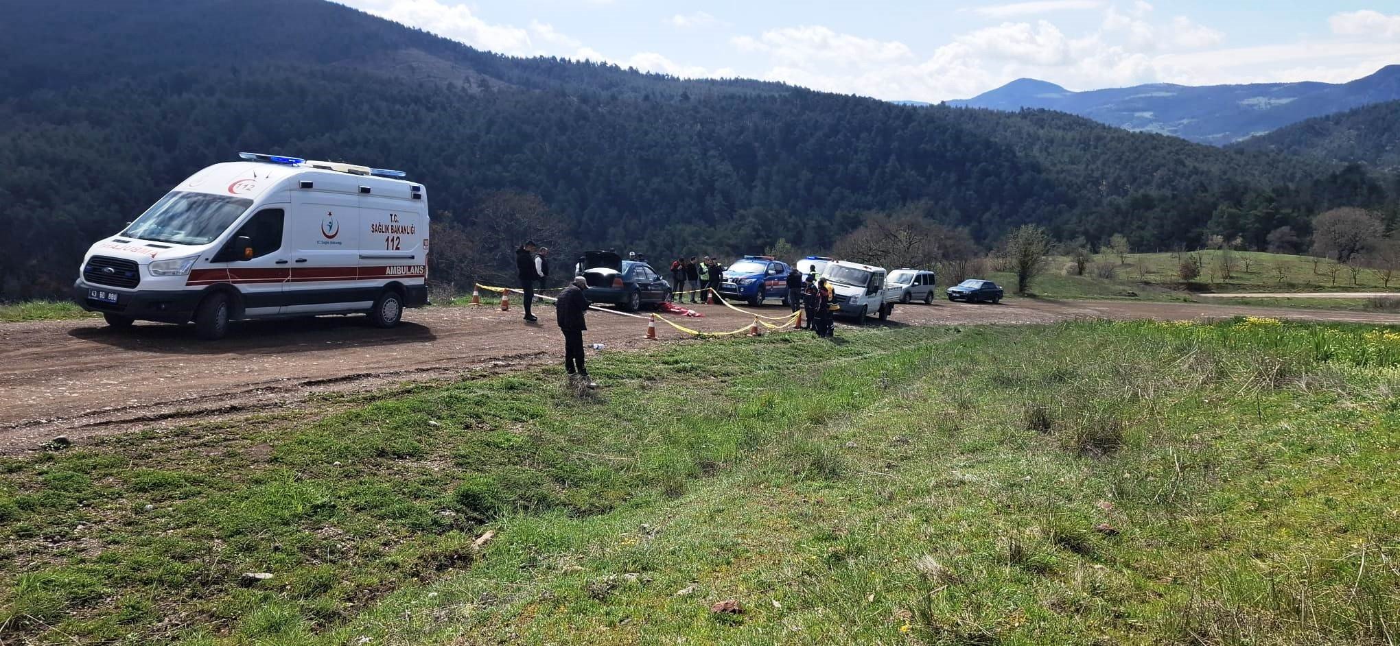 Tamir Etmeye Çalıştığı Aracının Altında Kaldı, Hayatını Kaybetti (2)
