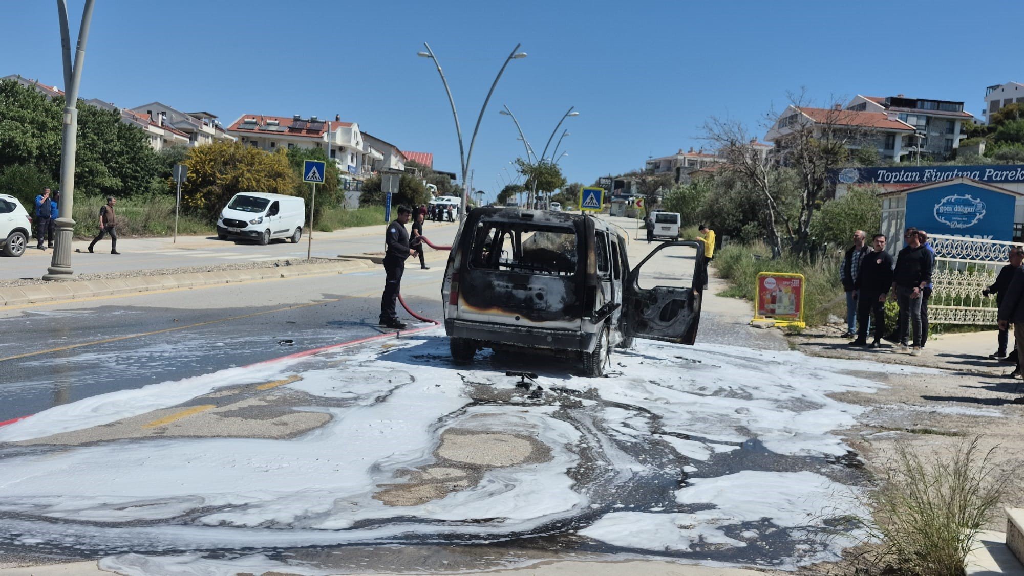 Ticari Araç Küle Döndü (4)