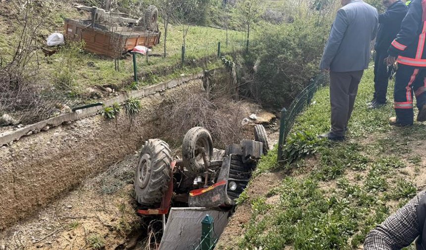 Traktör kazasında genç kız can verdi