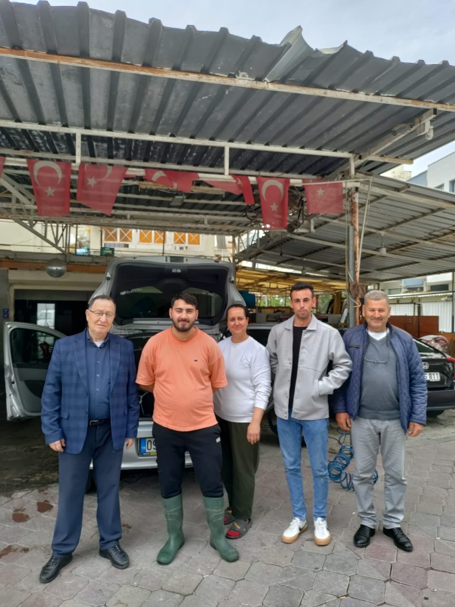 Ak Parti Kuşadası’nda Vatandaşın Yanında Olmaya Devam Ediyor (2)