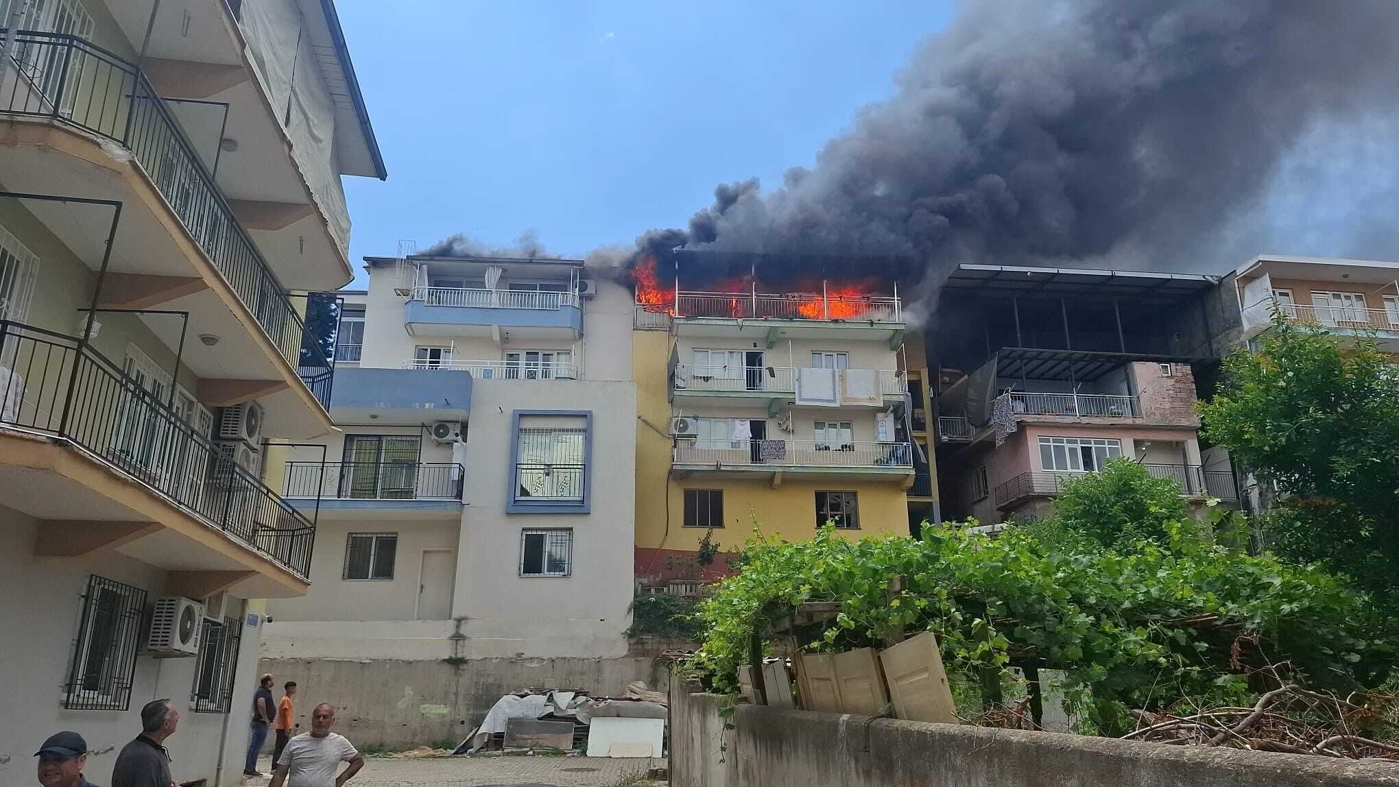 Aydın’da Ev Yangını (3)