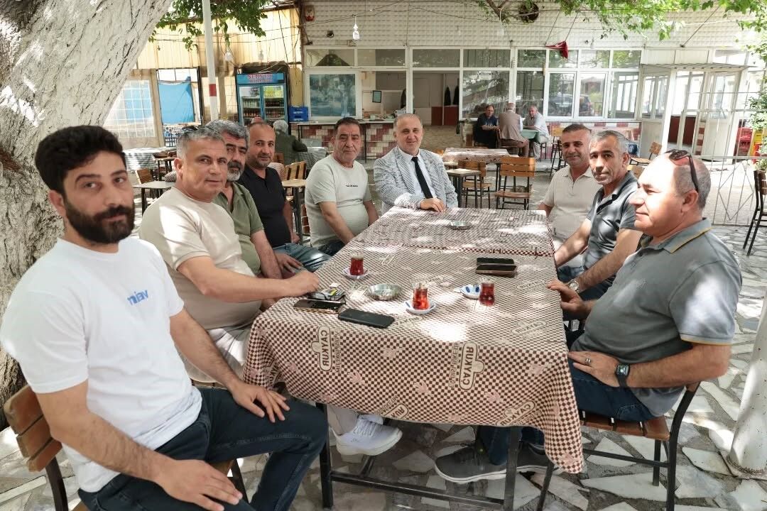 Başkan Kaya Cumhuriyet Mahallesi’nde Vatandaşlarla Buluştu (5)