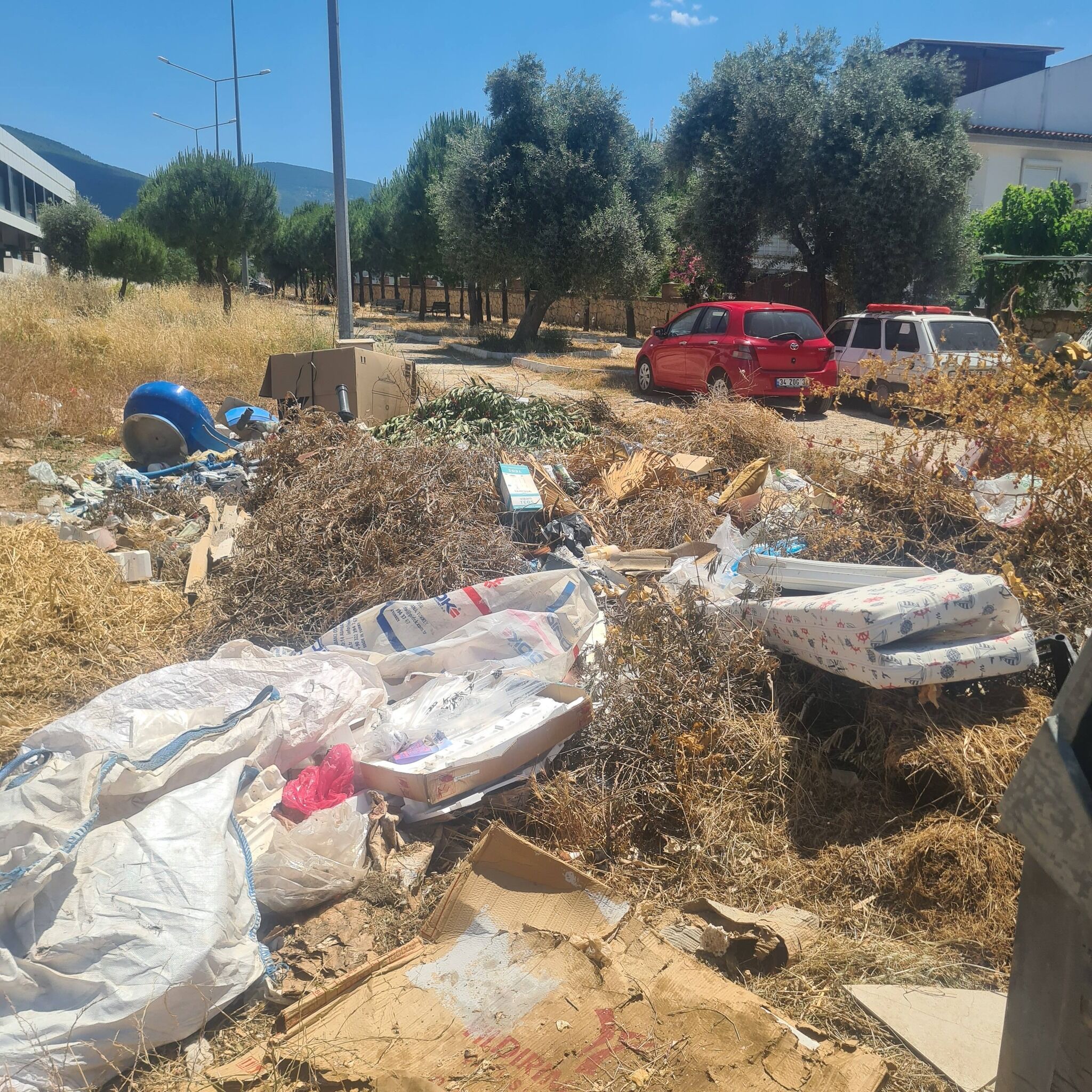 Didim’i Rezil Ettiler! İngiliz Vatandaştan Didim Belediyesi’ne Çöp Tepkisi (2)-2