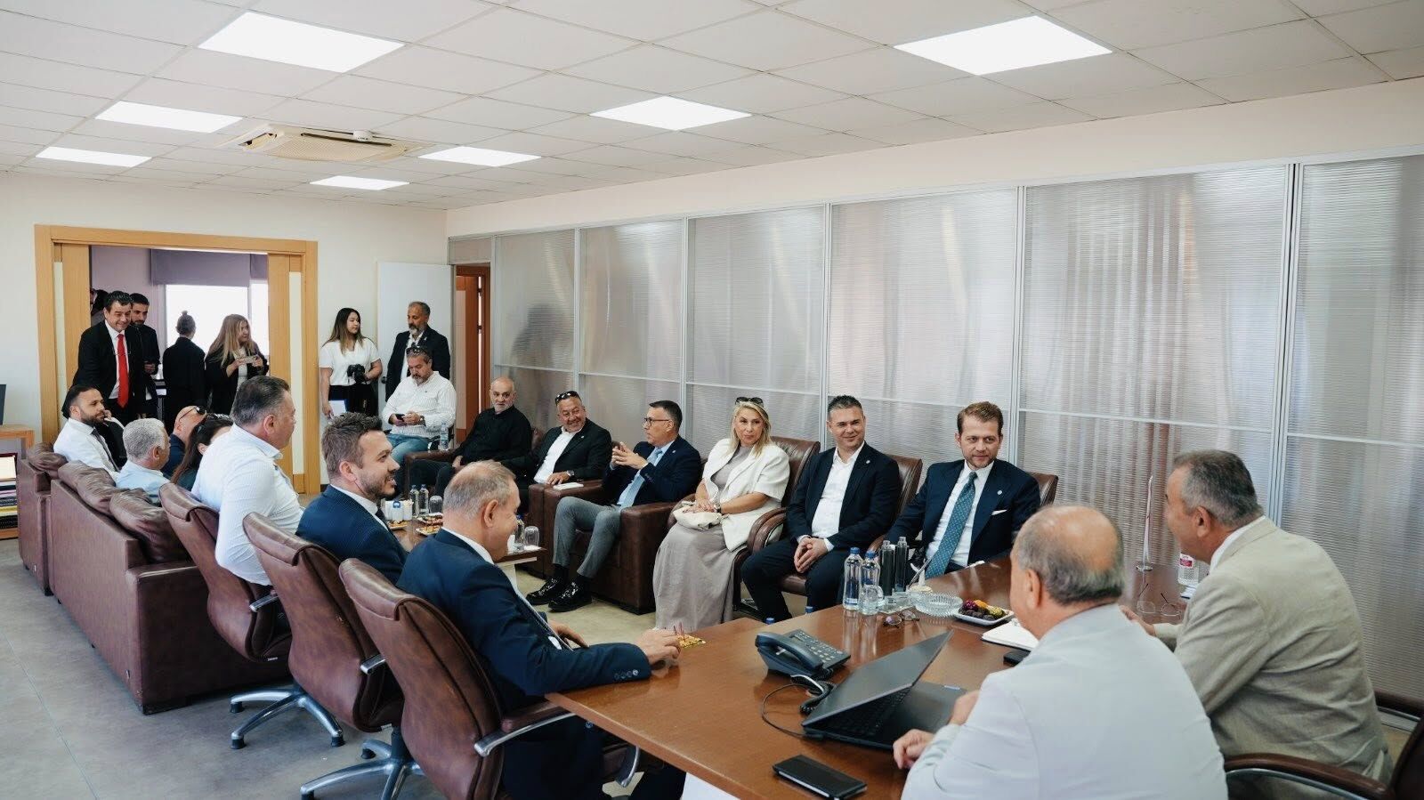 İyi̇ Parti’den Kuşadası Ticaret Odası’na Ziyaret (3)